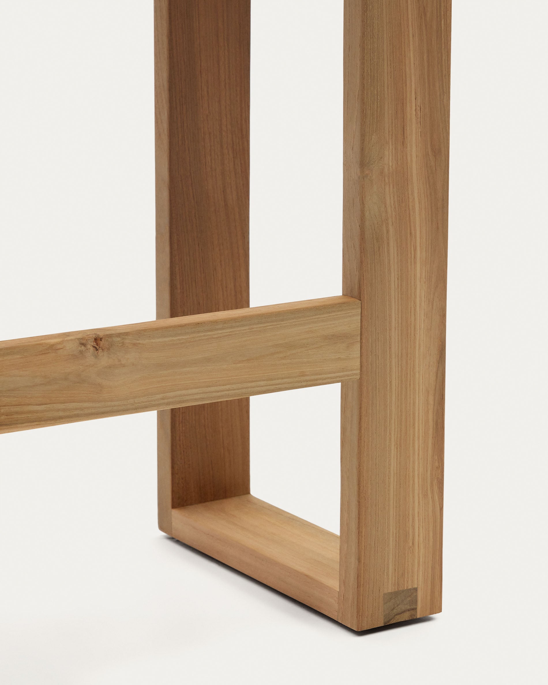 Canadell 100% outdoor solid recycled teak tall bench, 130 cm - Detail