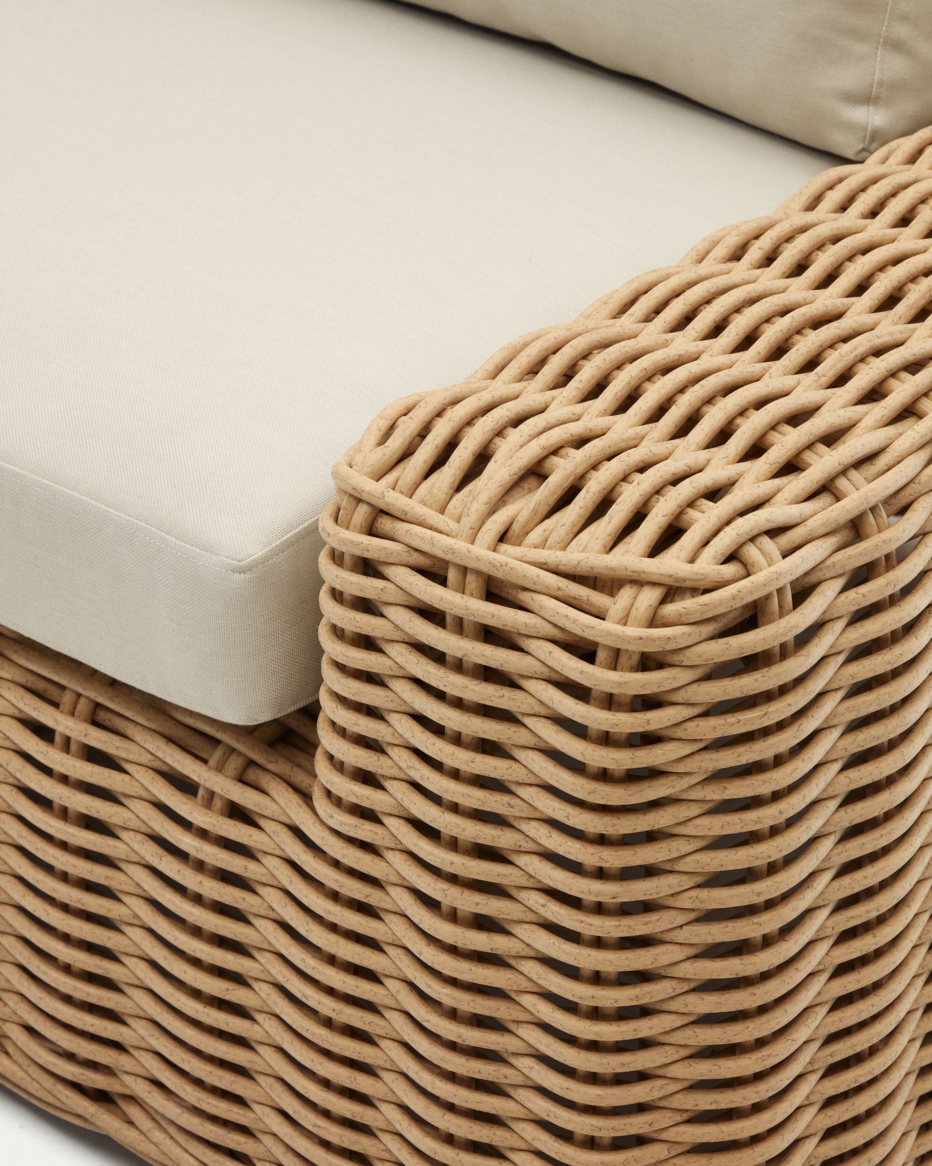 Portlligat 3 seater faux rattan outdoor sofa in a natural finish - Detail