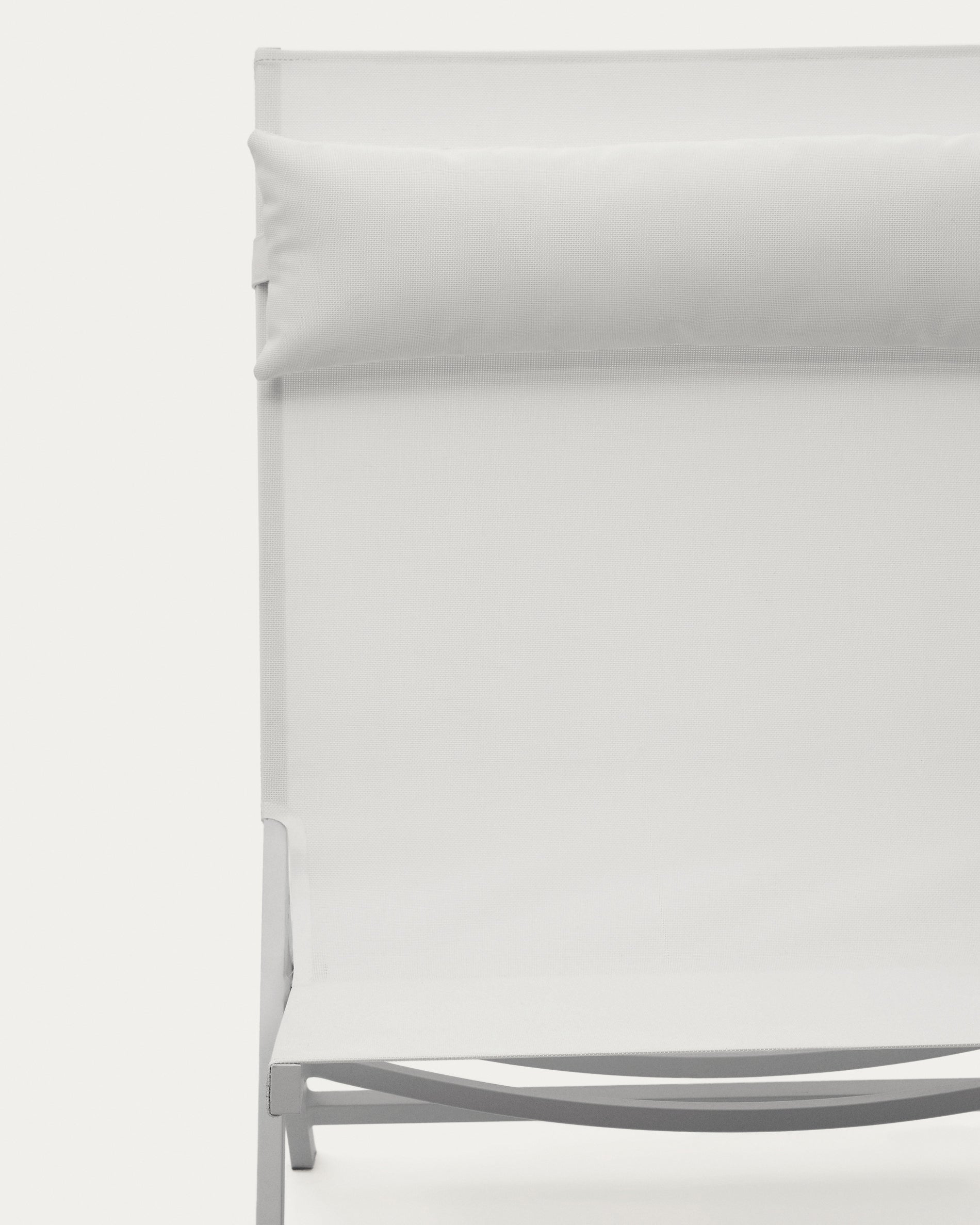 Canutells folding armchair made of aluminum with light grey finish - Detail