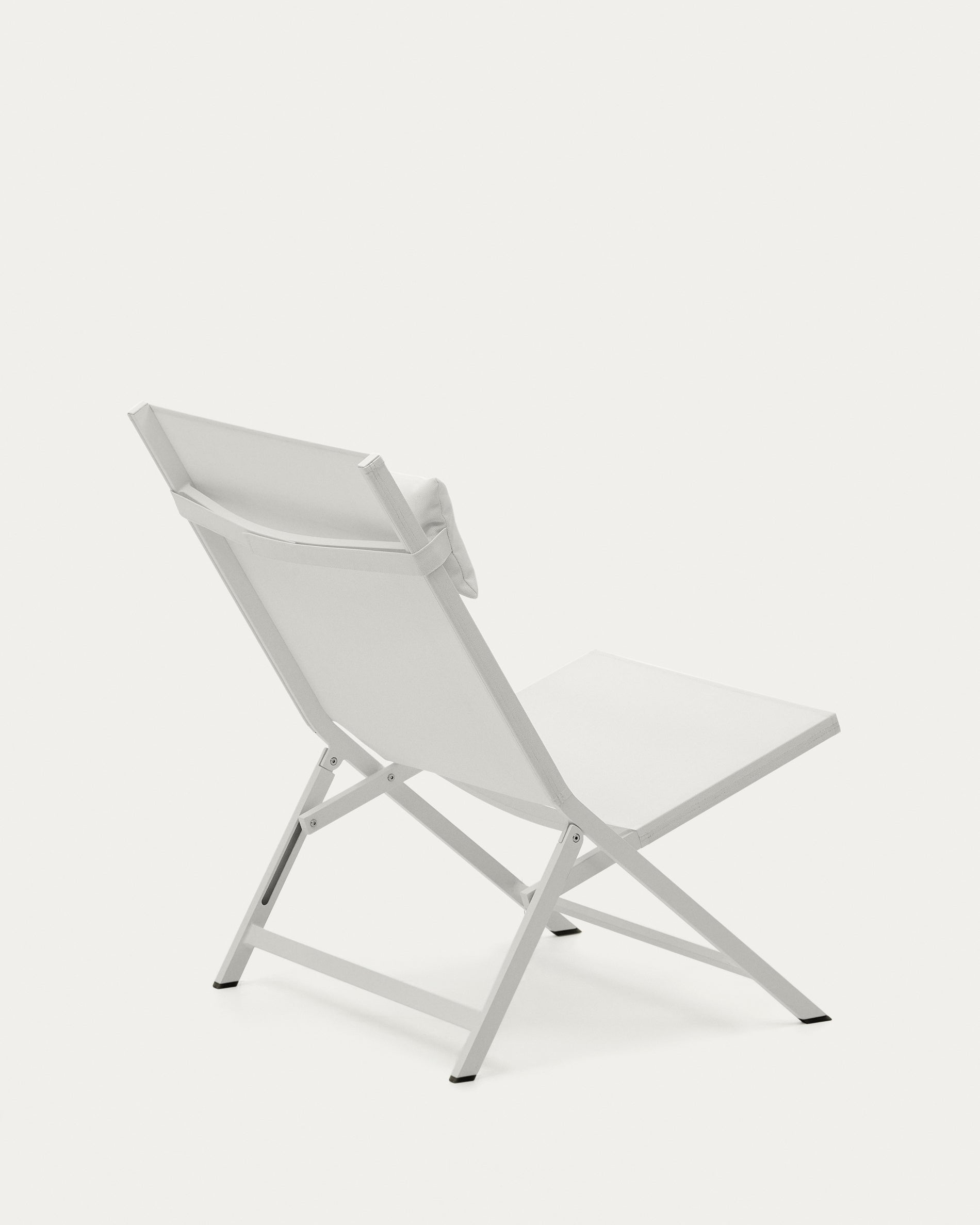 Canutells folding armchair made of aluminum with light grey finish - Product View