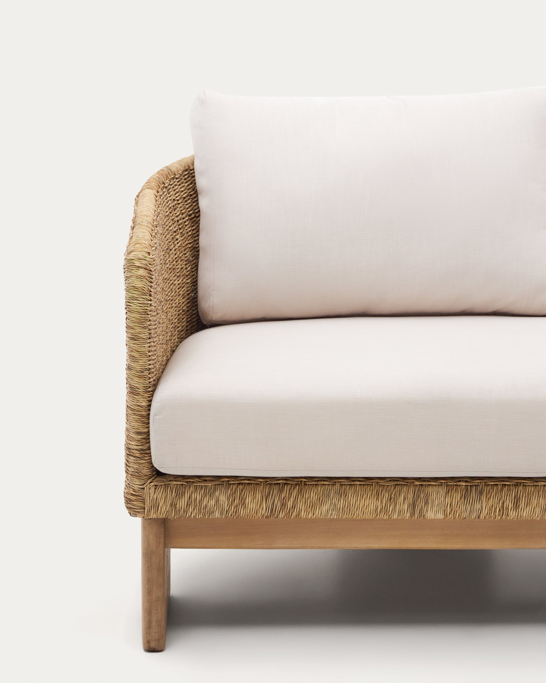 Xoriguer 3-seater sofa in synthetic rattan and solid eucalyptus wood, 223 cm FSC 100% - Detail