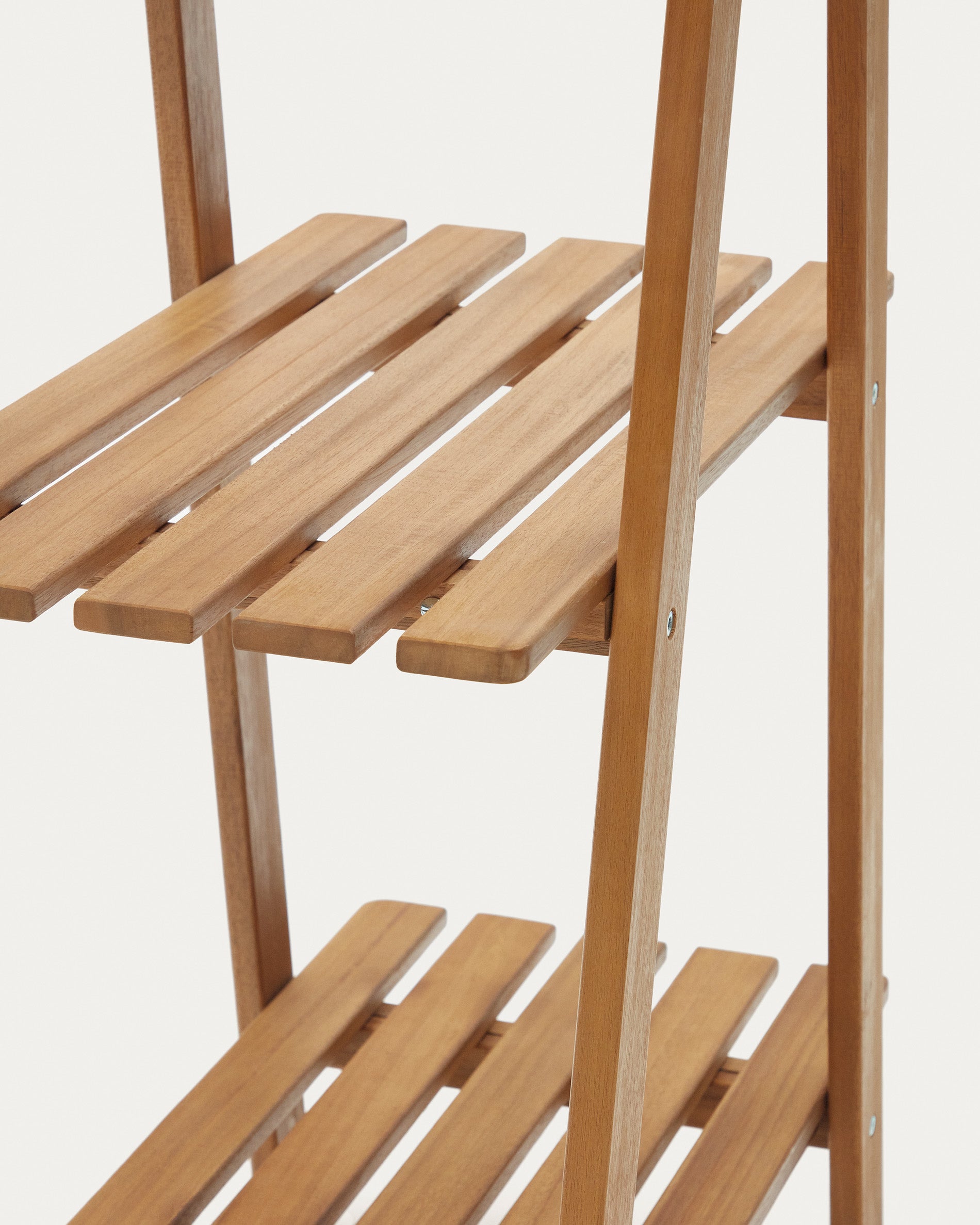 Victora outdoor shelving unit made from solid acacia wood, 80 x 140 cm FSC 100% - Detail