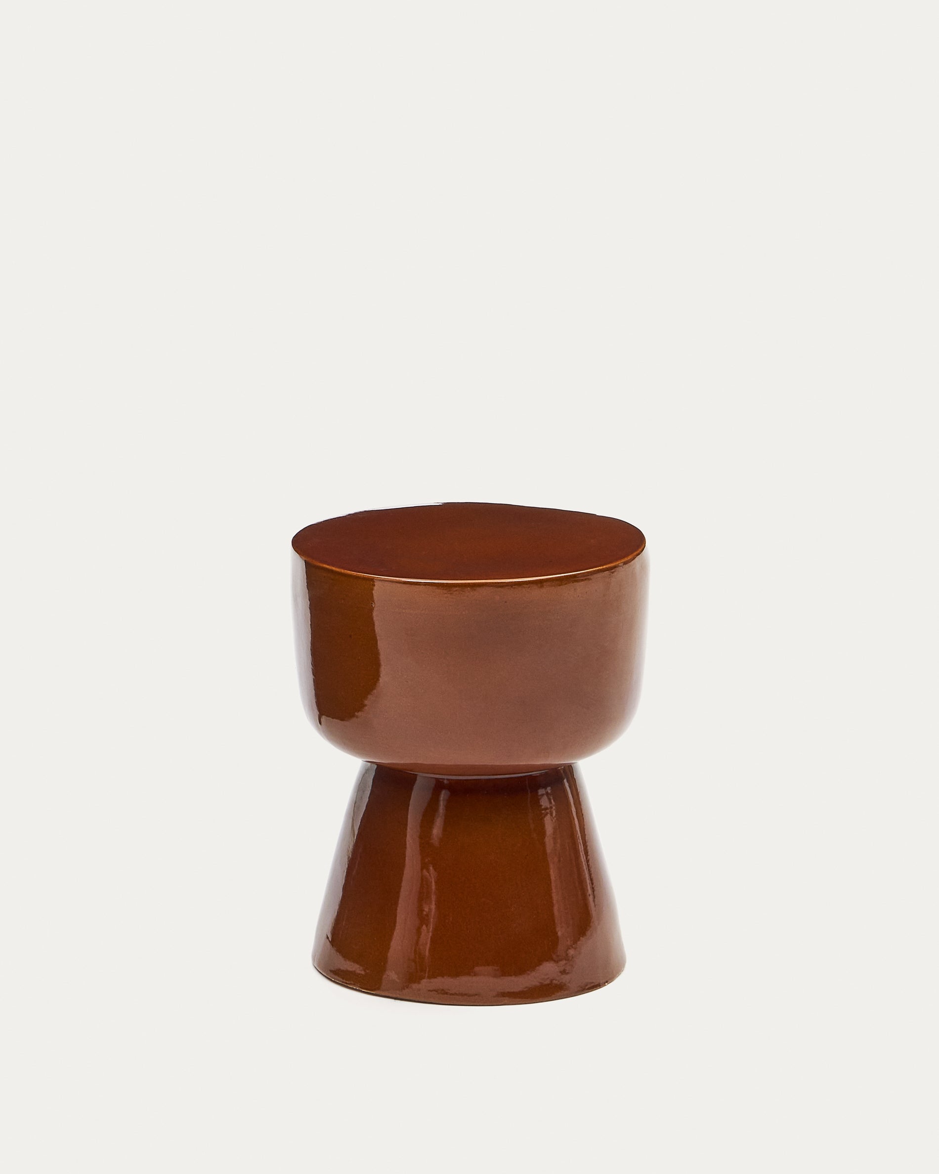 Mesquida outdoor side table made of ceramic with glazed terracotta finish Ø 35 cm - Product View