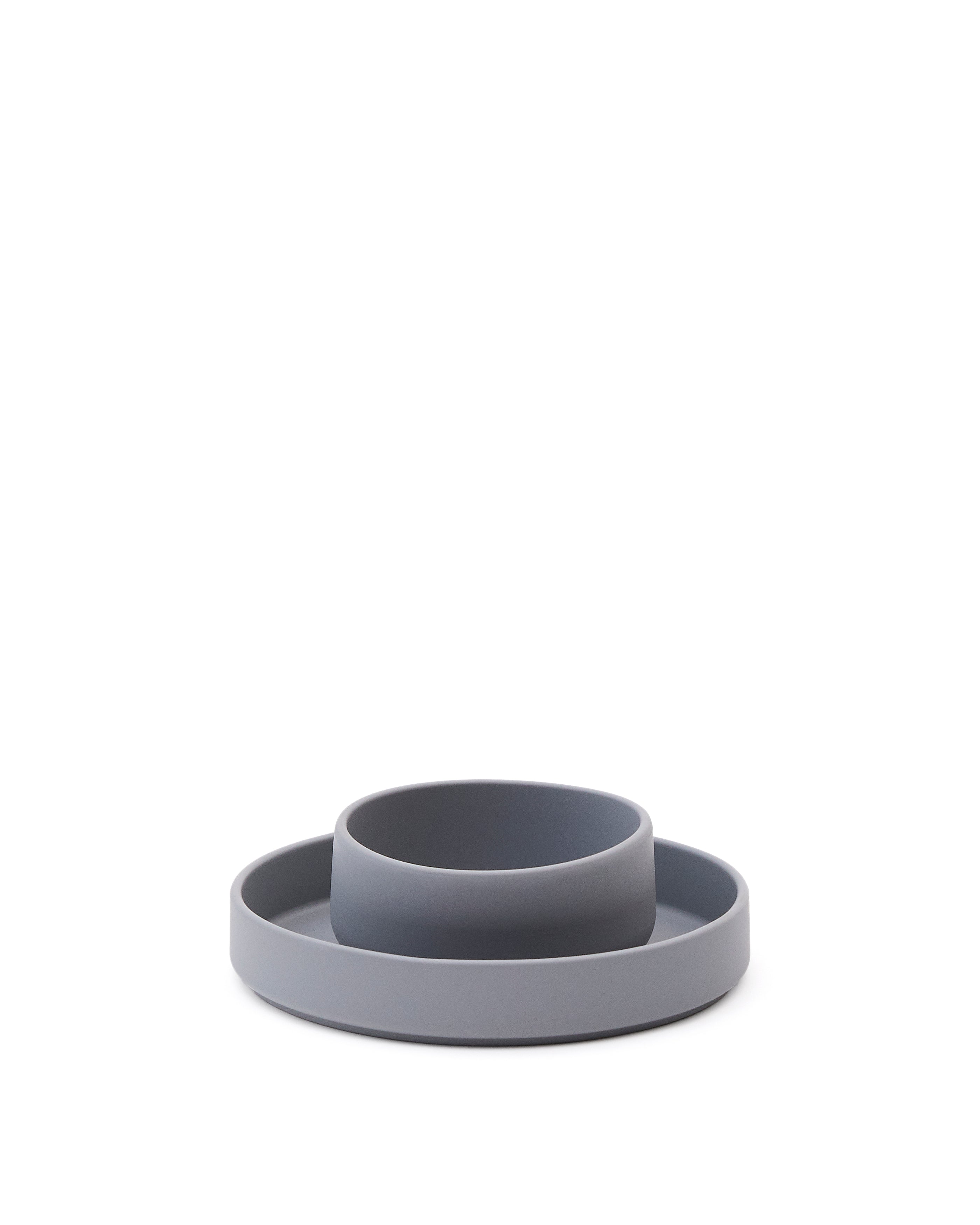 Lili plate and bowl set in blue silicone - Product Image