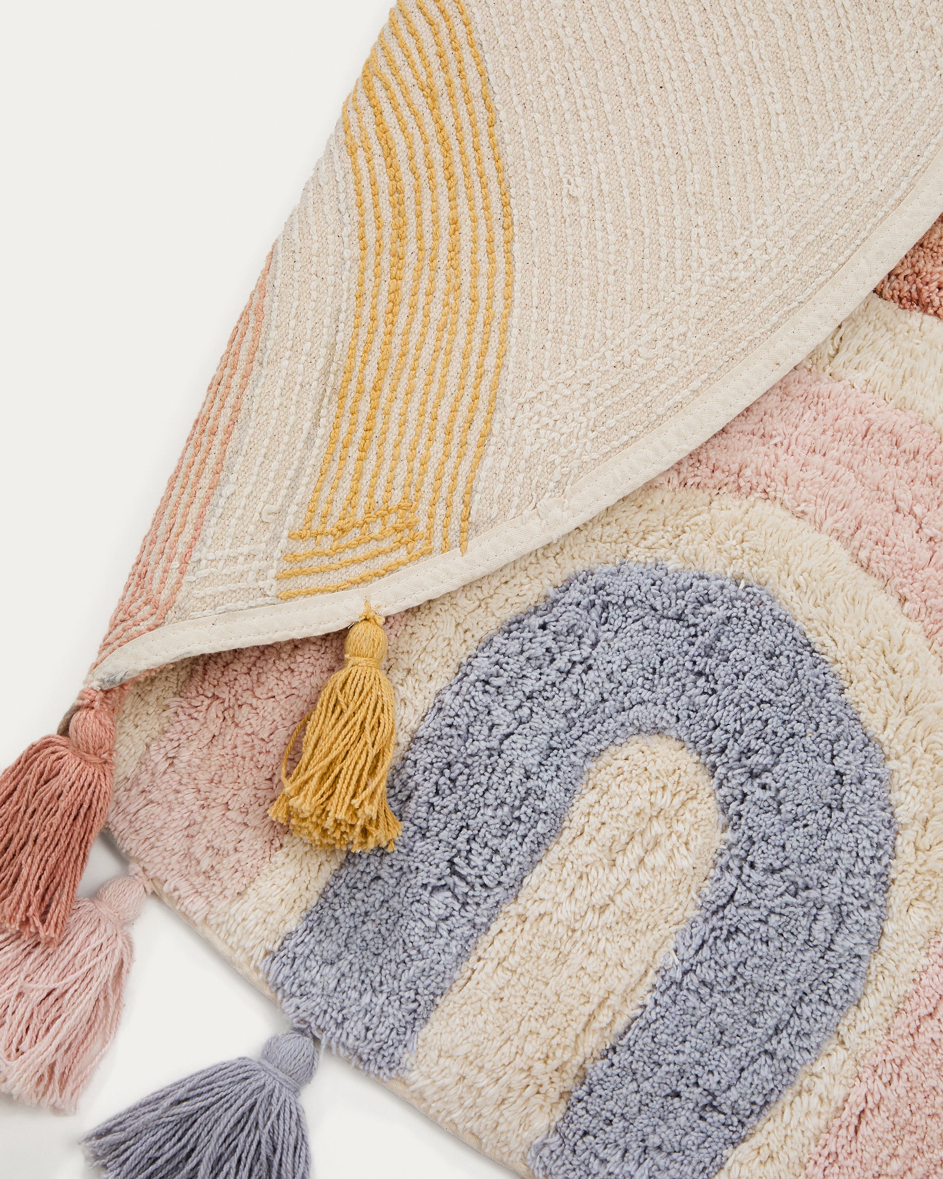 Tadea Round Rug 100% cotton multicolor rainbow Ø 100 cm - Detail