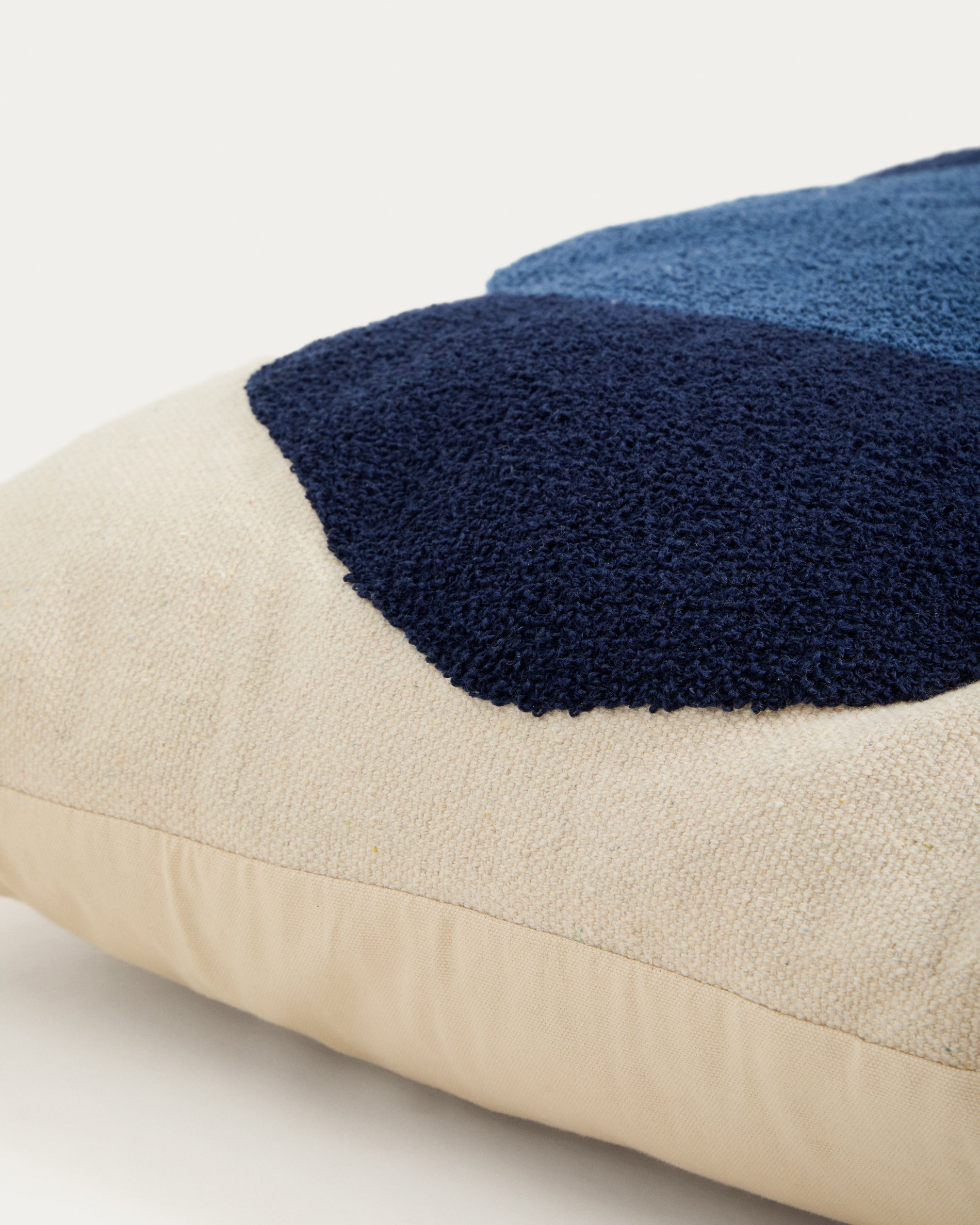 Tandani beige cotton floor cushion with blue elephant 70 x 70cm - Detail