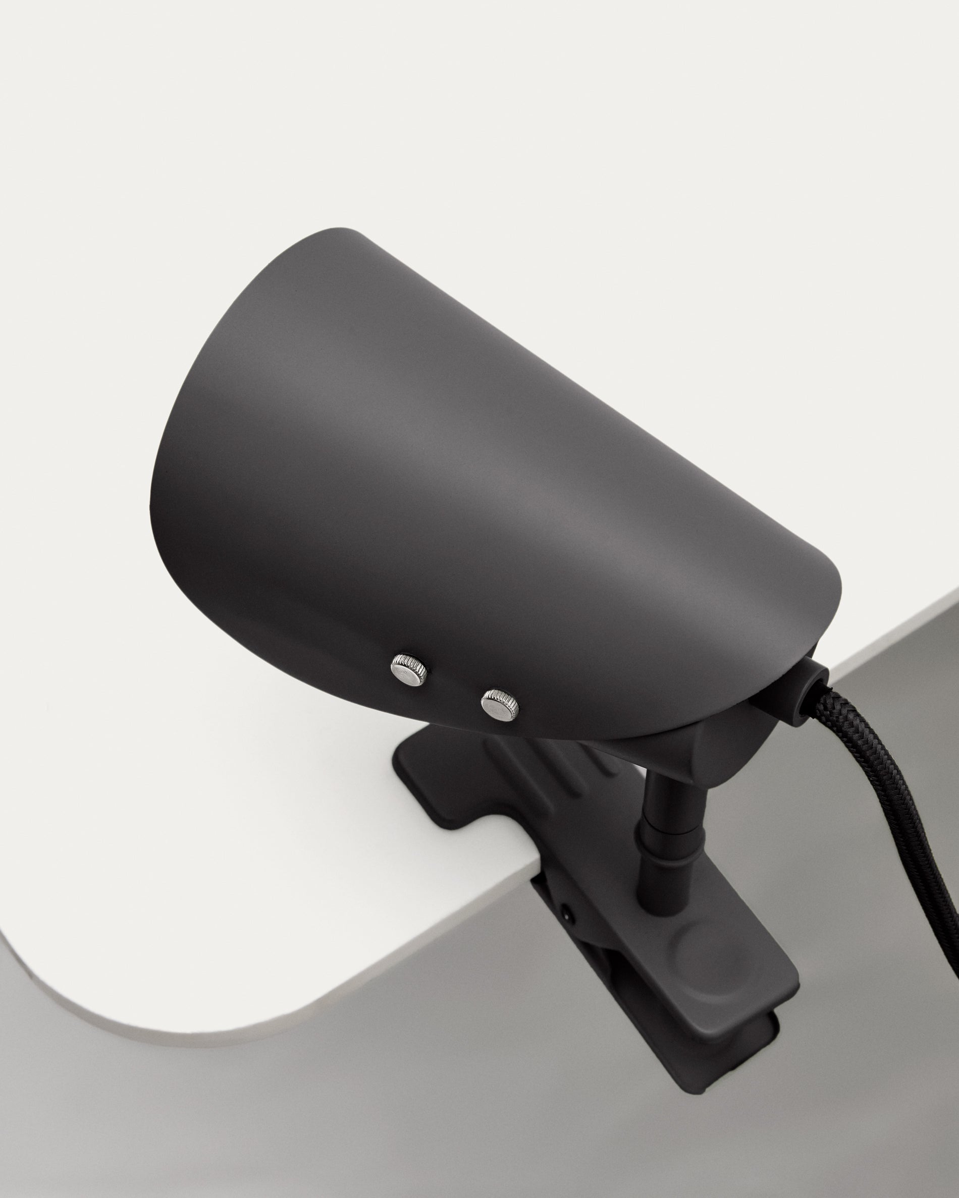 Jula small lamp with clamp in black metal - Detail