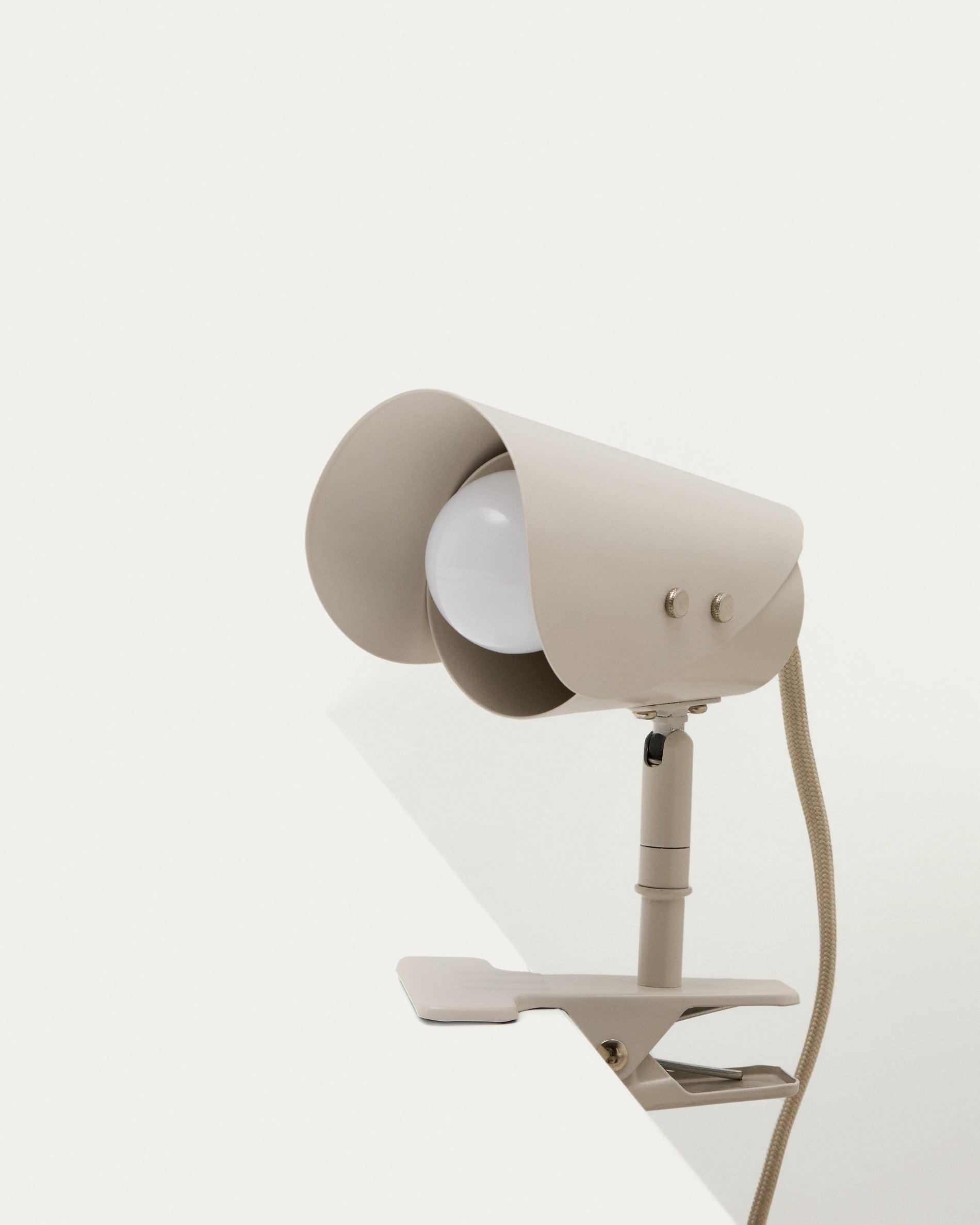 Jula small lamp with clamp in grey metal - Detail