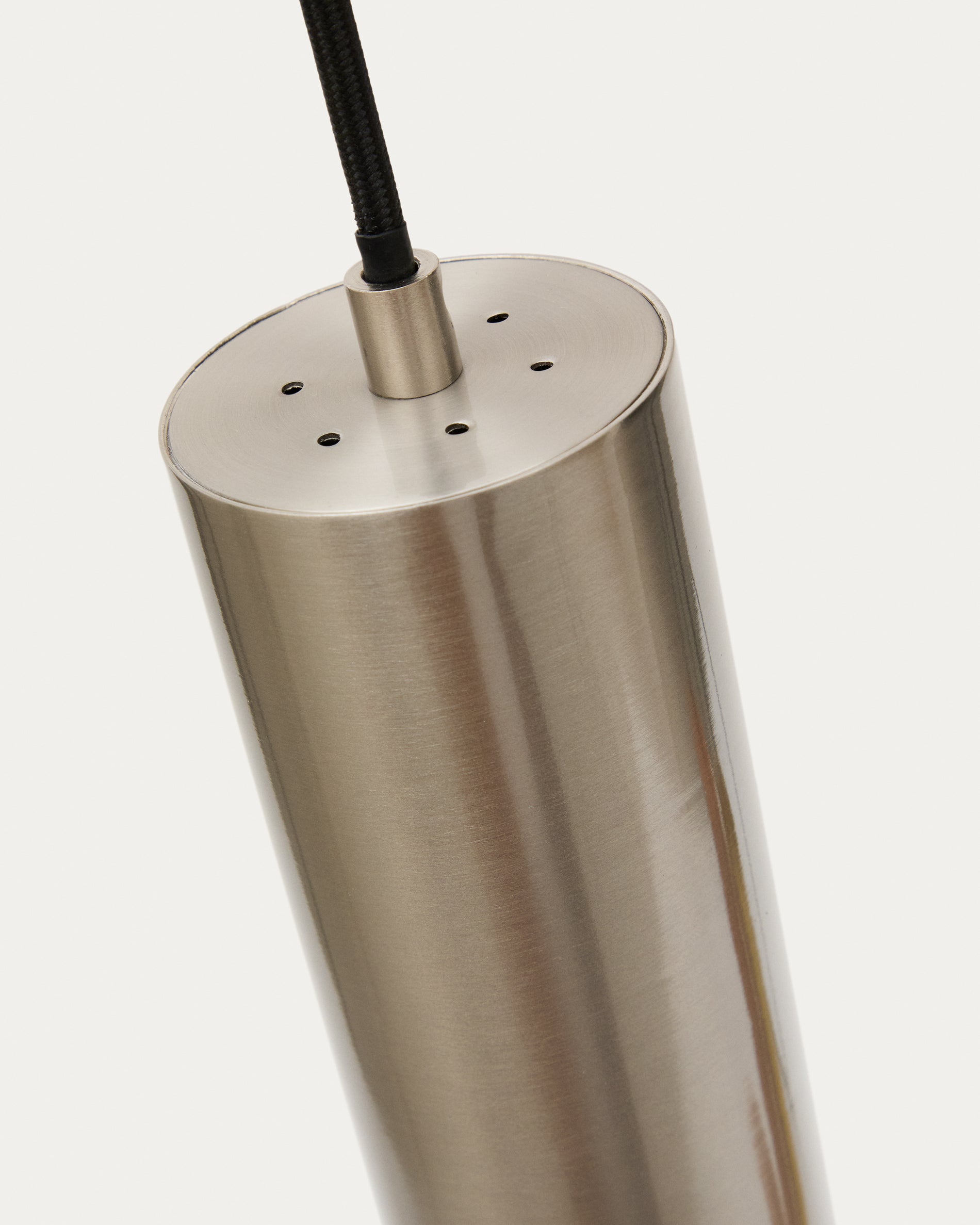 Andia aluminium ceiling lamp with brushed silver painted finish - Detail