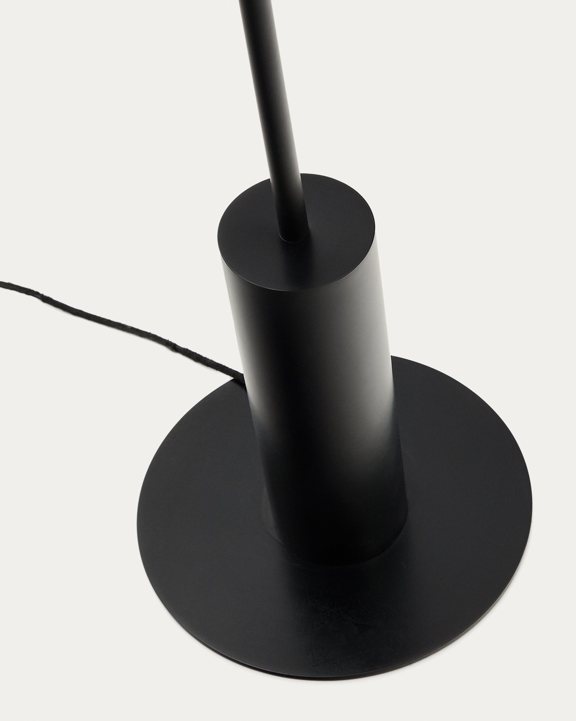 Nibla black metal floor lamp with white clay-effect shade