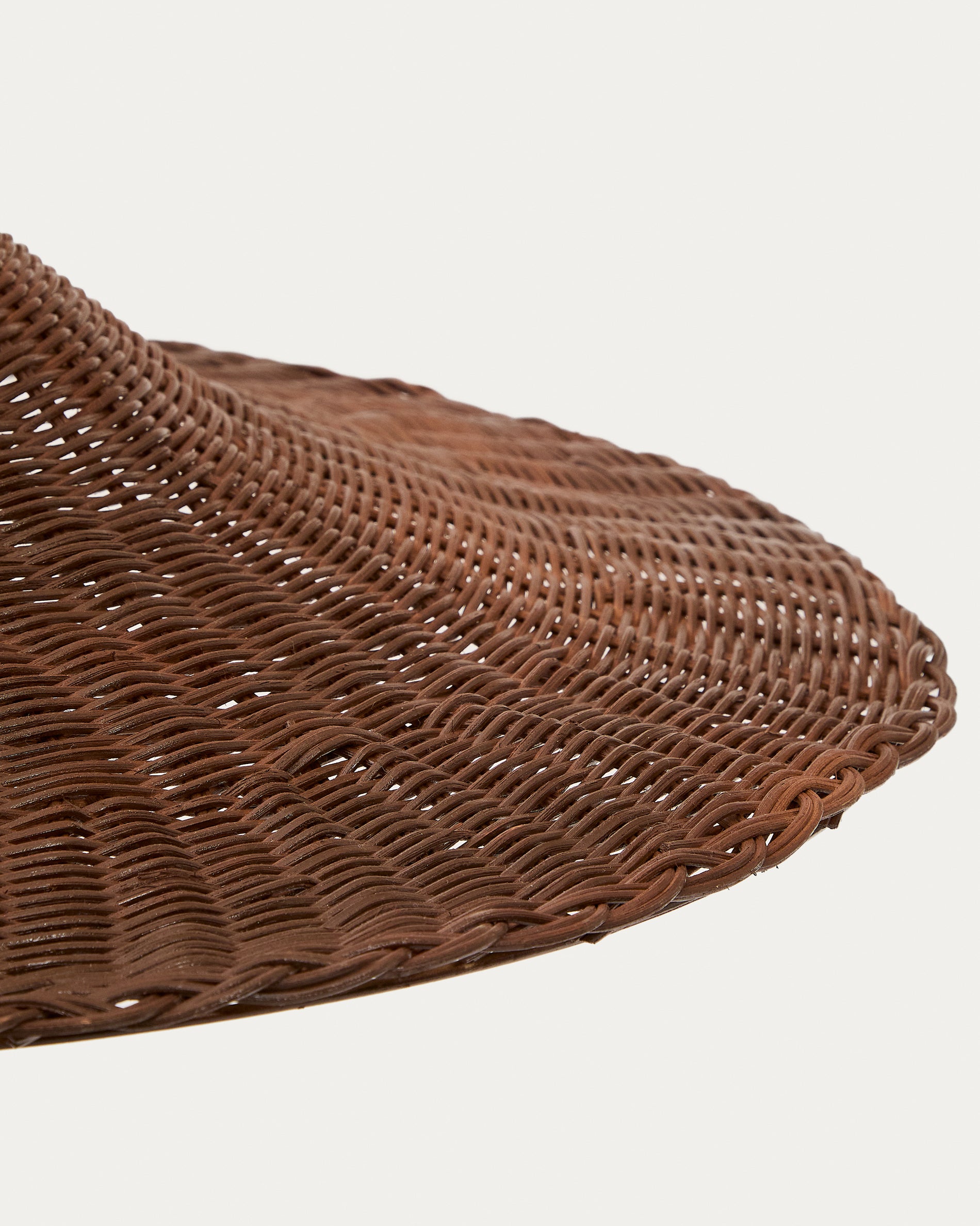 Bladia rattan ceiling lamp shade with brown finish Ø70cm - Detail