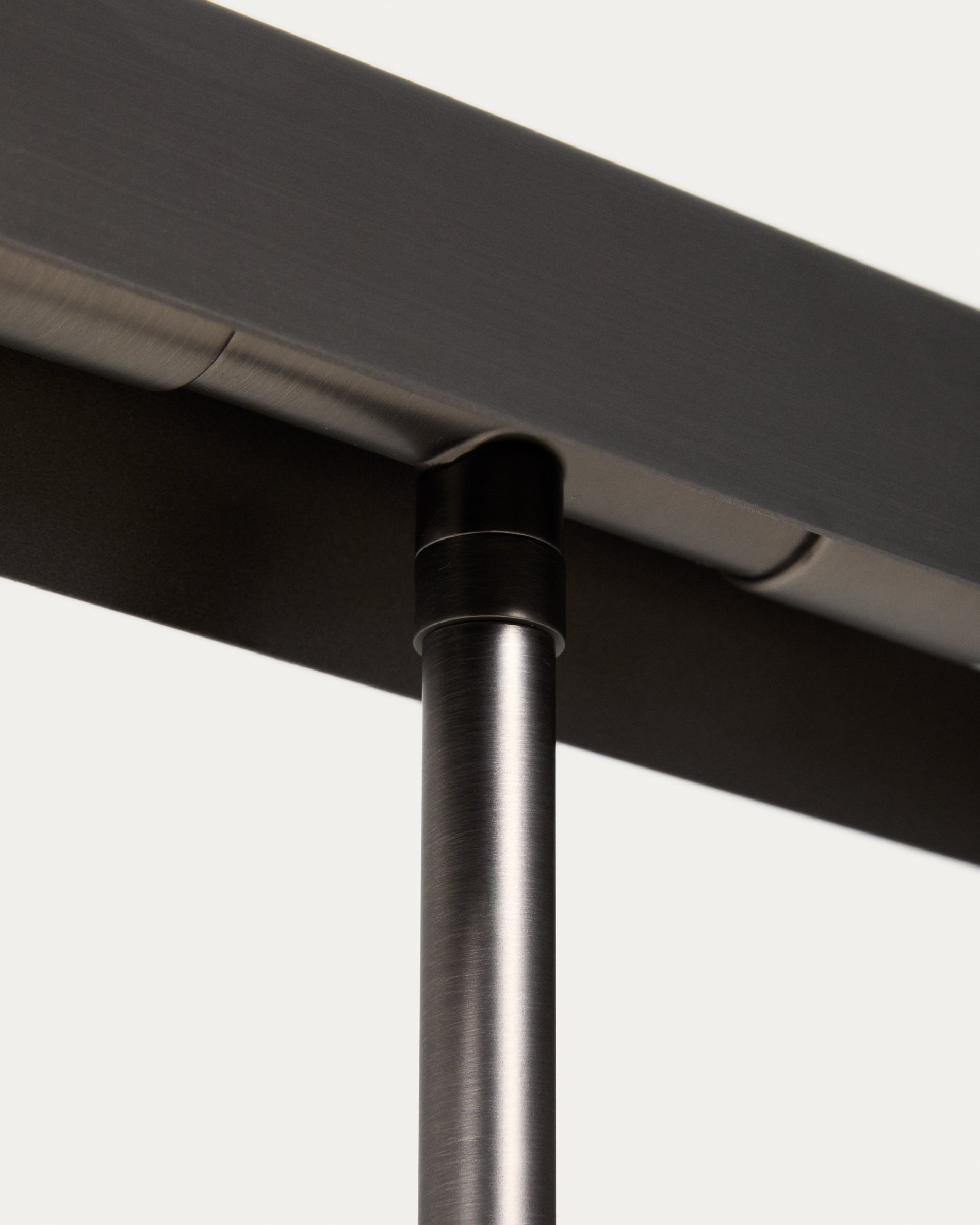 Lynor brushed metal floor lamp with black marble base - Detail