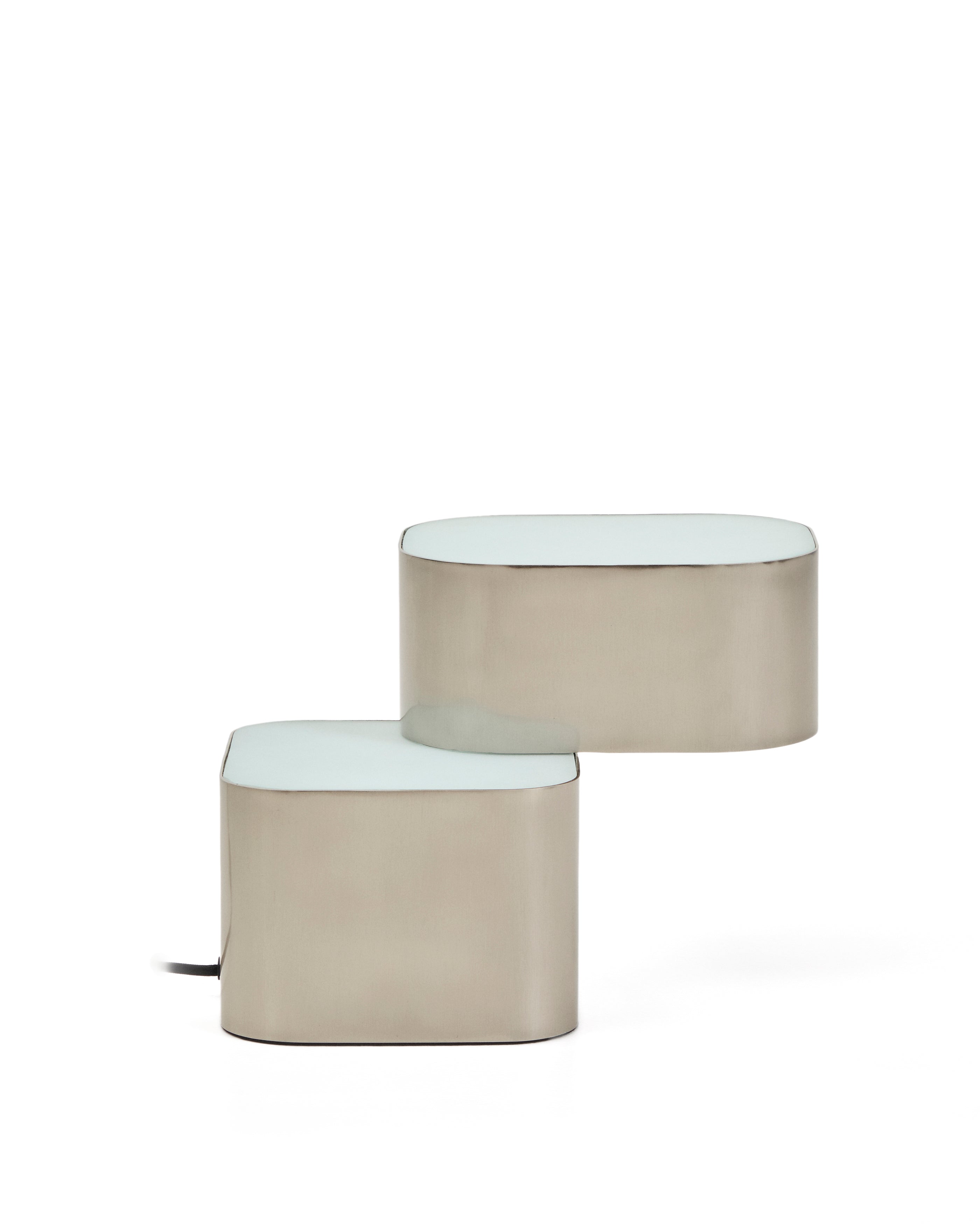 L00187ADUKRR03_0V02_HR