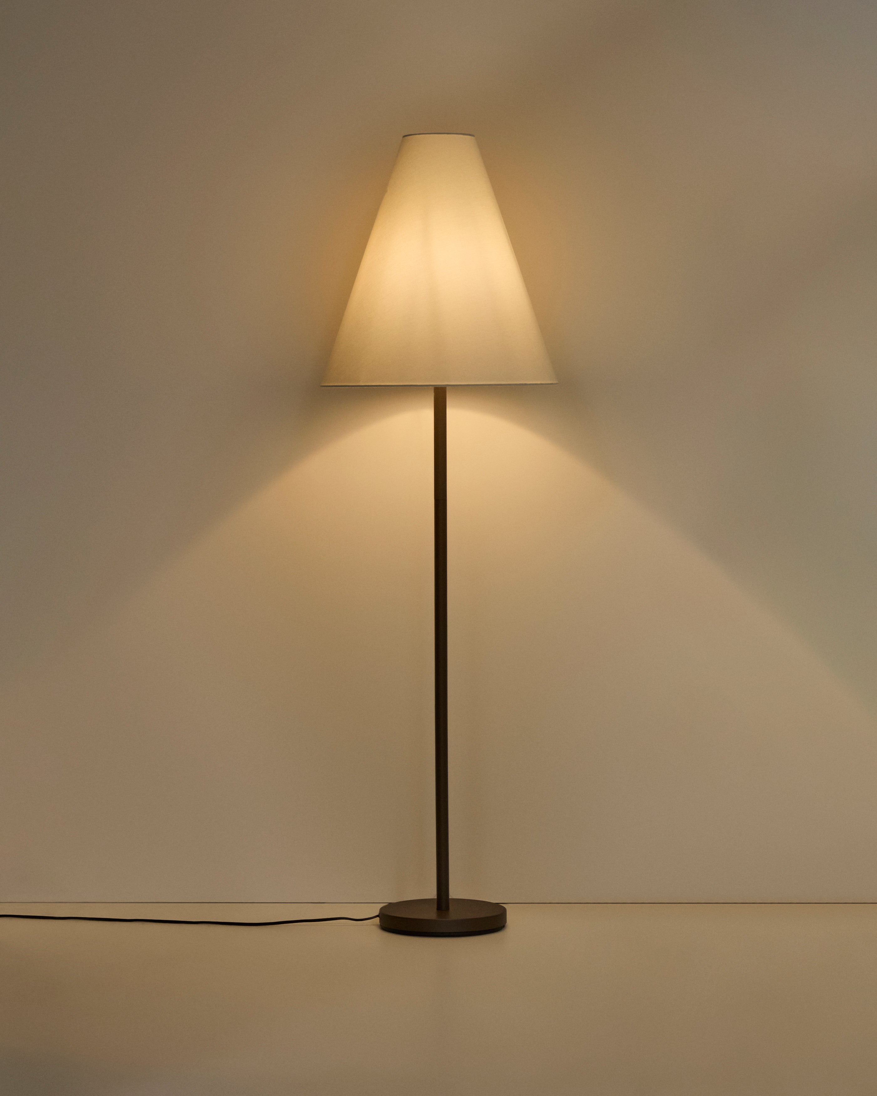 Navat metal floor lamp with brown distressed finish - Product Image