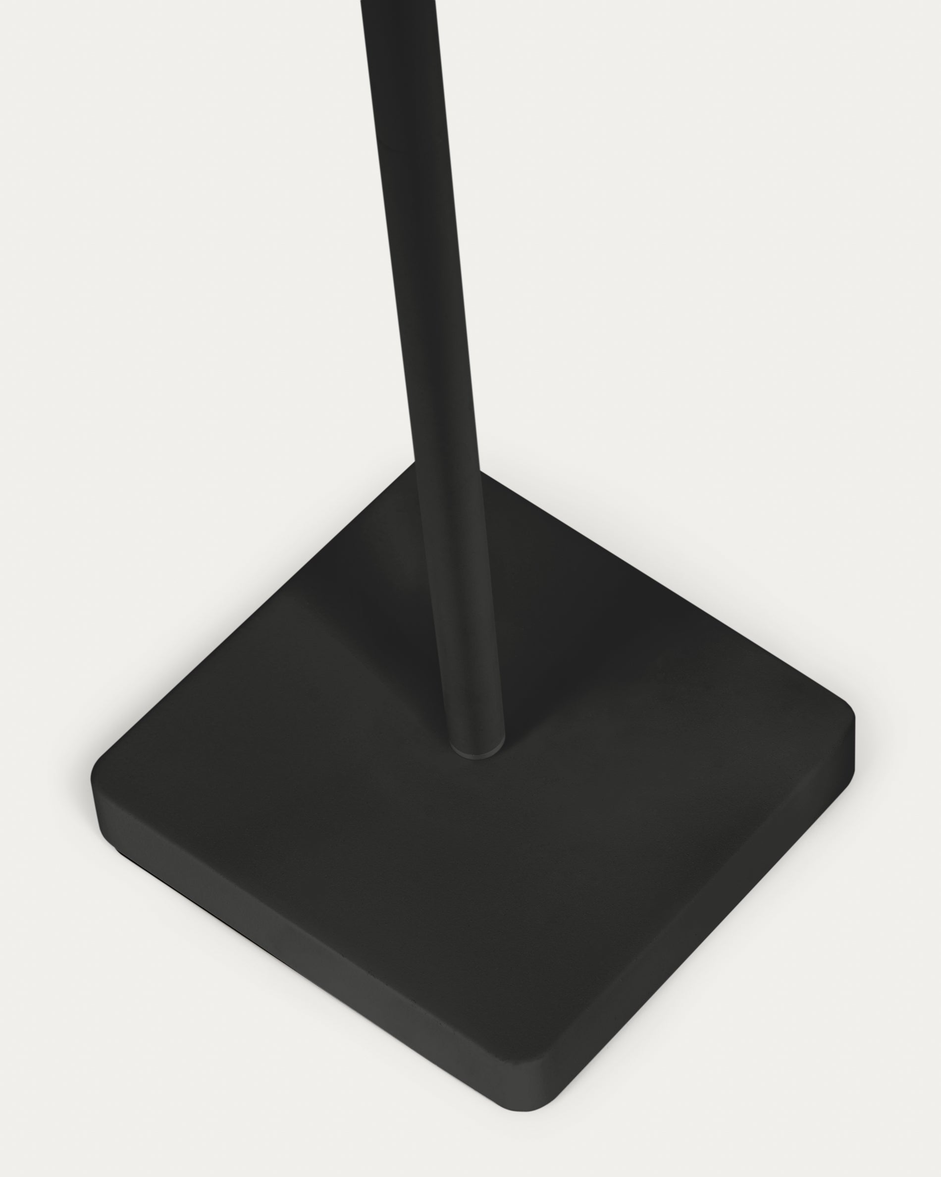 Outdoor solar floor lamp Amaray in steel with black finish 120 cm - Detail