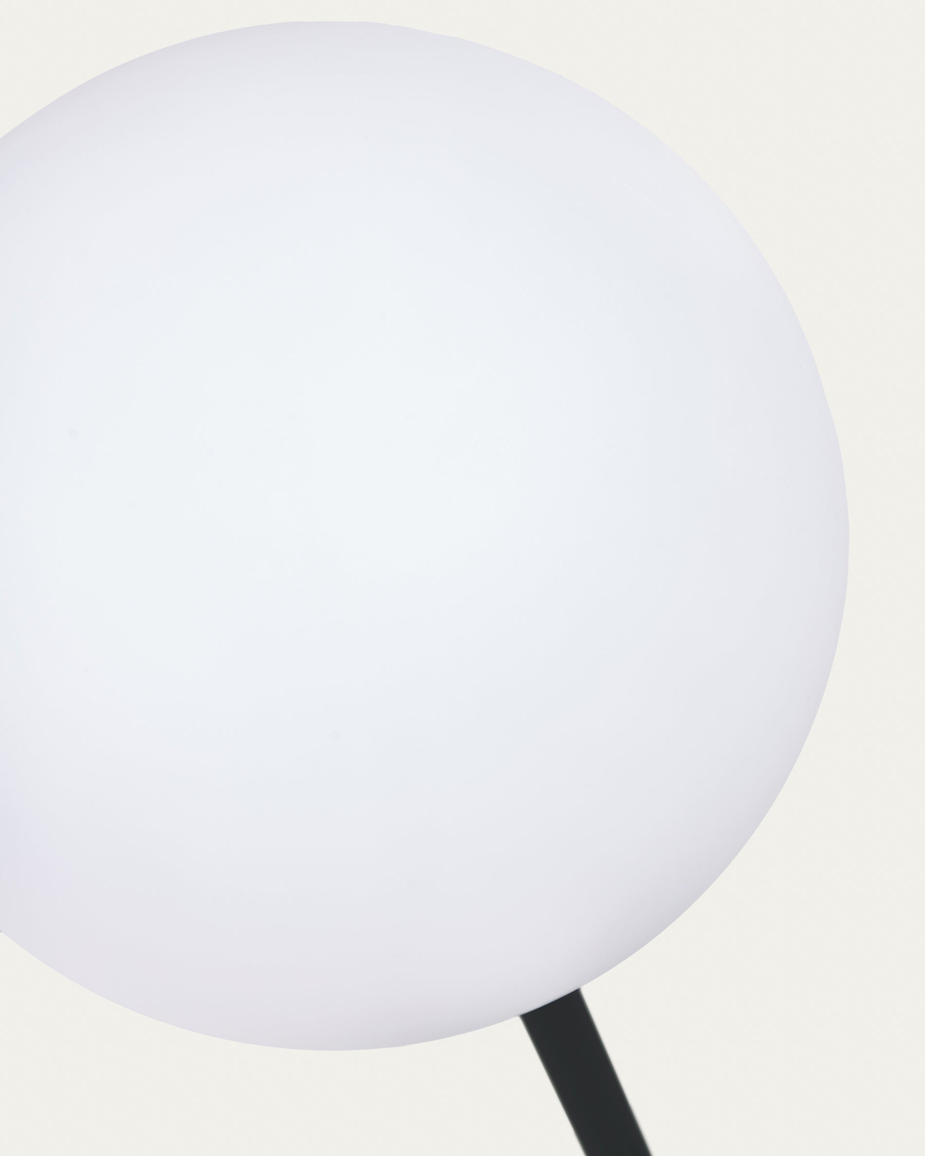 Dinesh outdoor solar floor lamp in black steel 120 cm - Detail