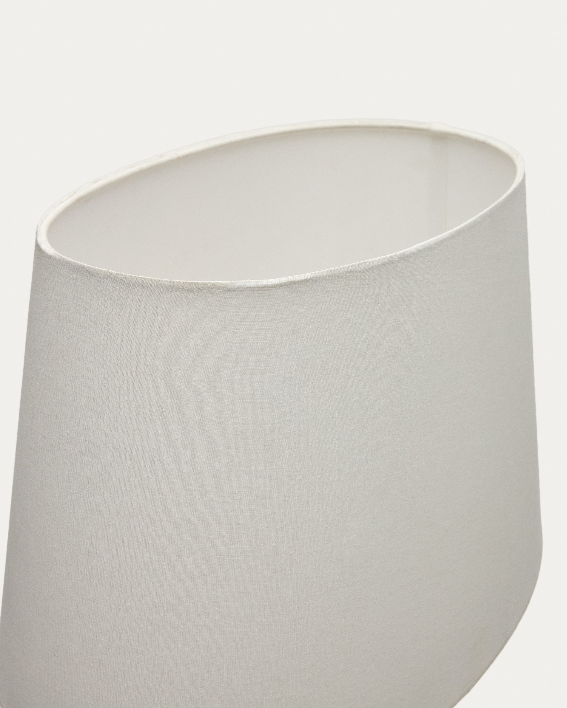 Foixa metal table lamp in black finish - Detail