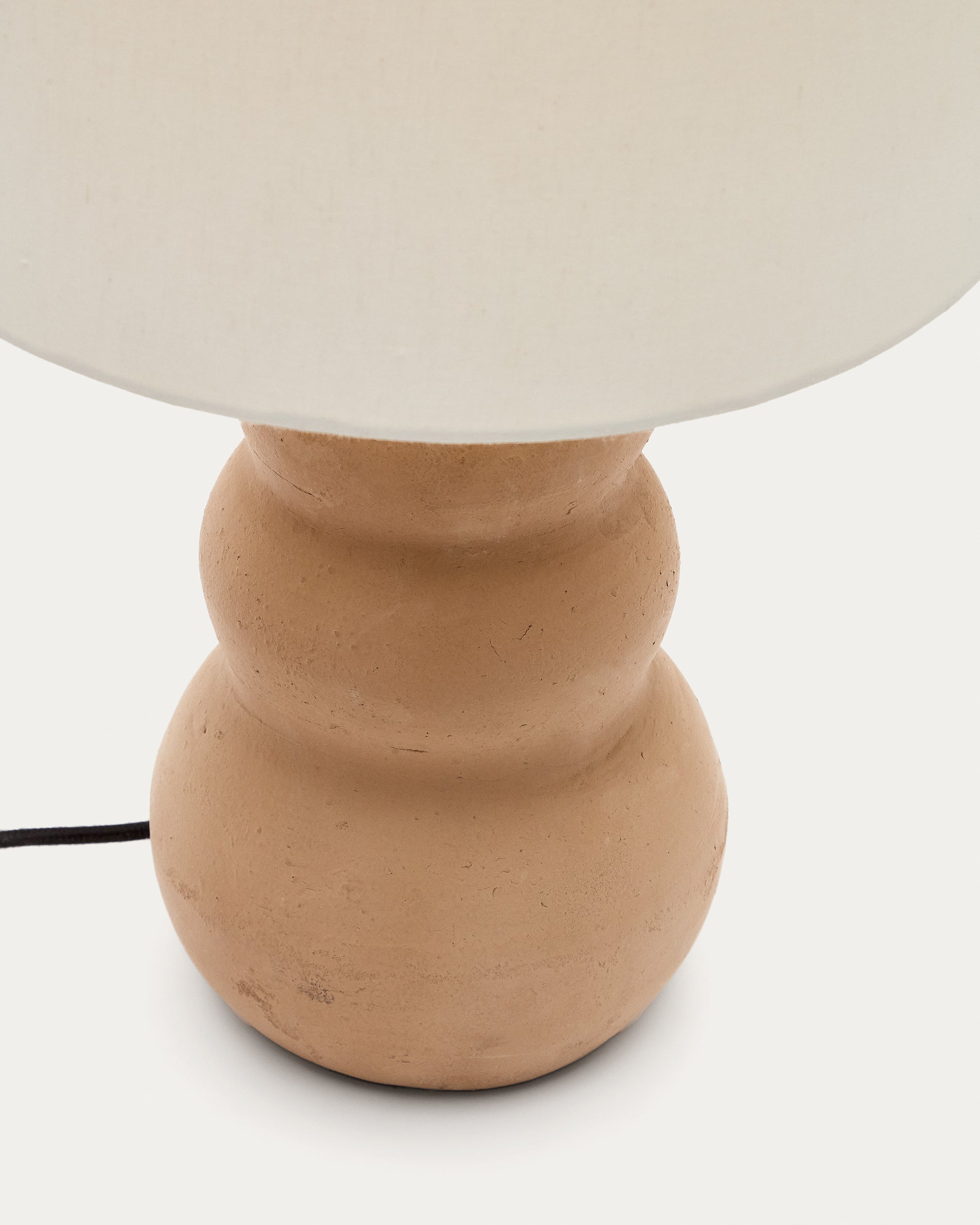 Madsen terracotta table lamp with white shade - Detail