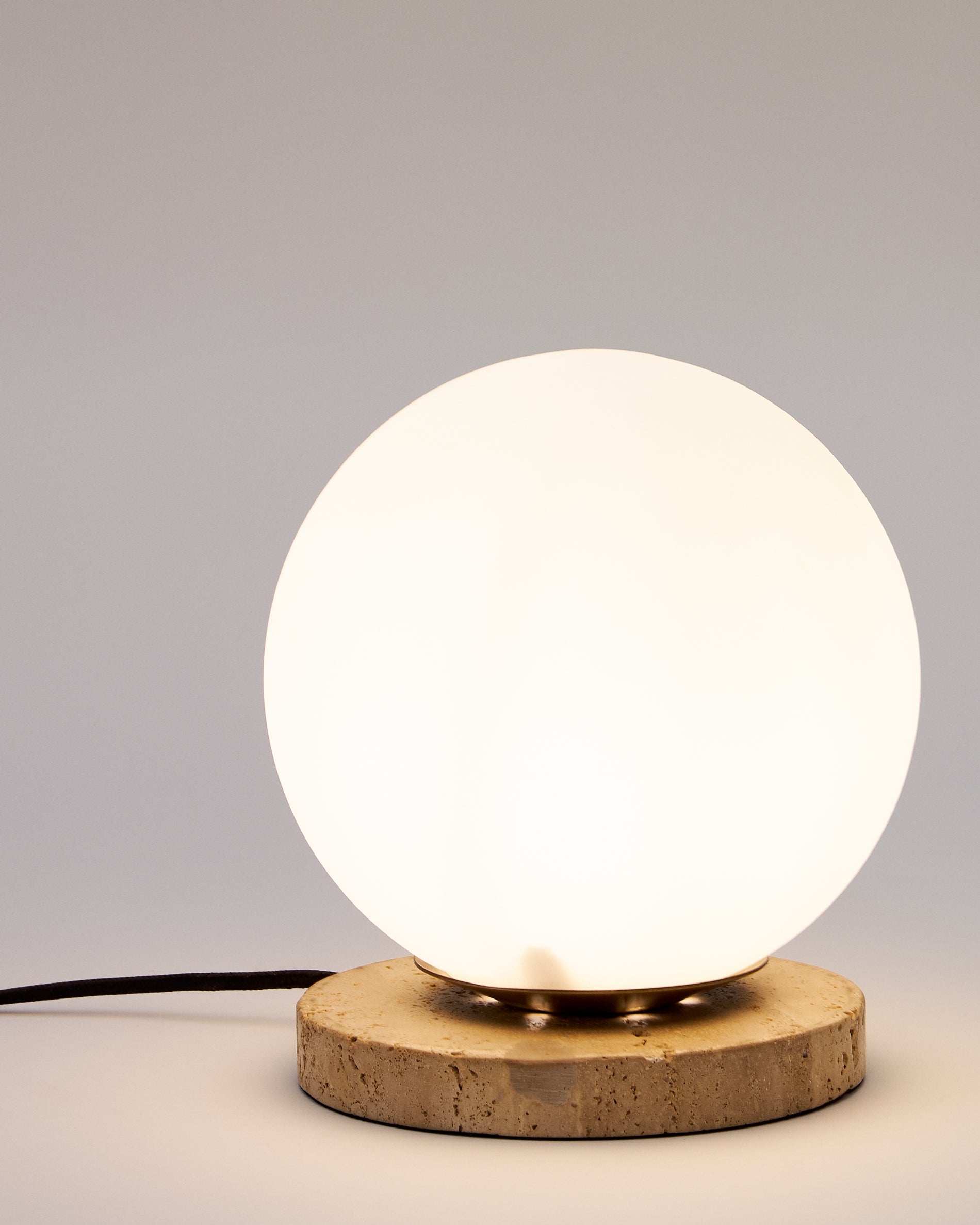 Malachi table lamp with glazed glass and travertine stone - Detail