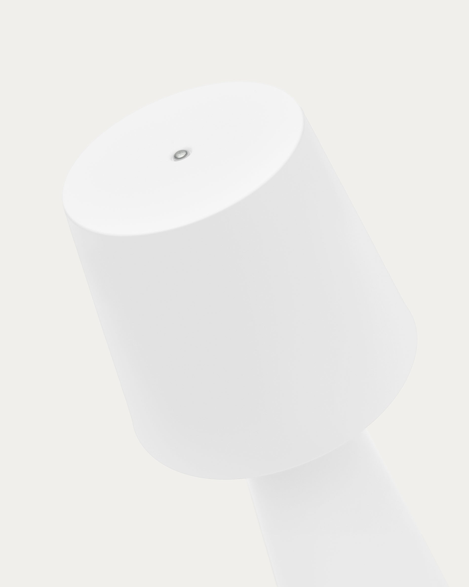 Arenys large outdoor metal table lamp in a white painted finish - Detail