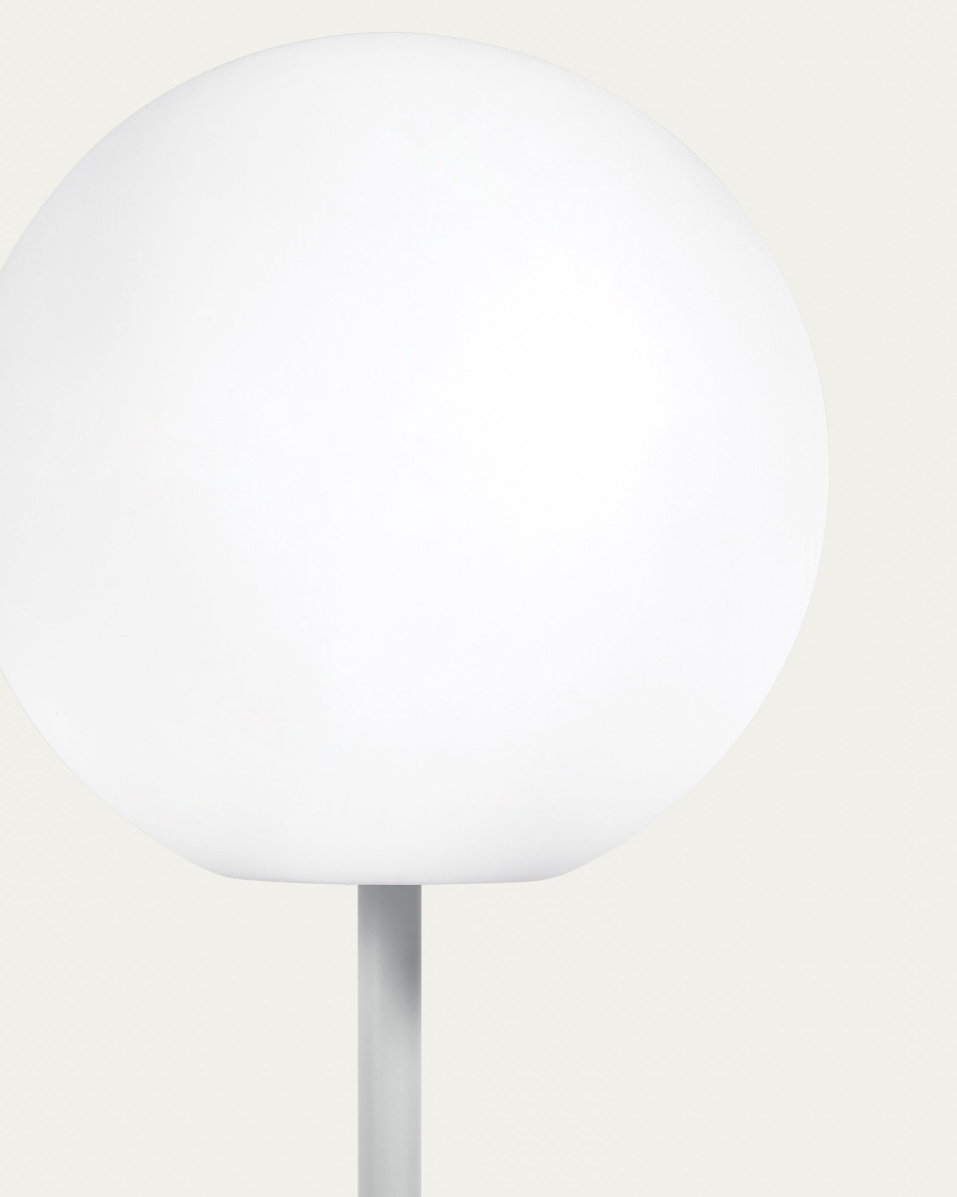 Dinesh outdoor table lamp in grey aluminium 40 cm - Detail