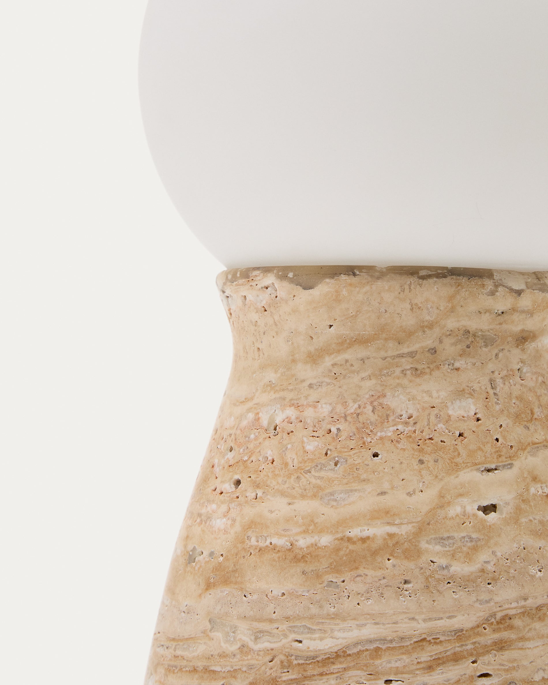 Okeni table lamp made of travertine and glass - Detail
