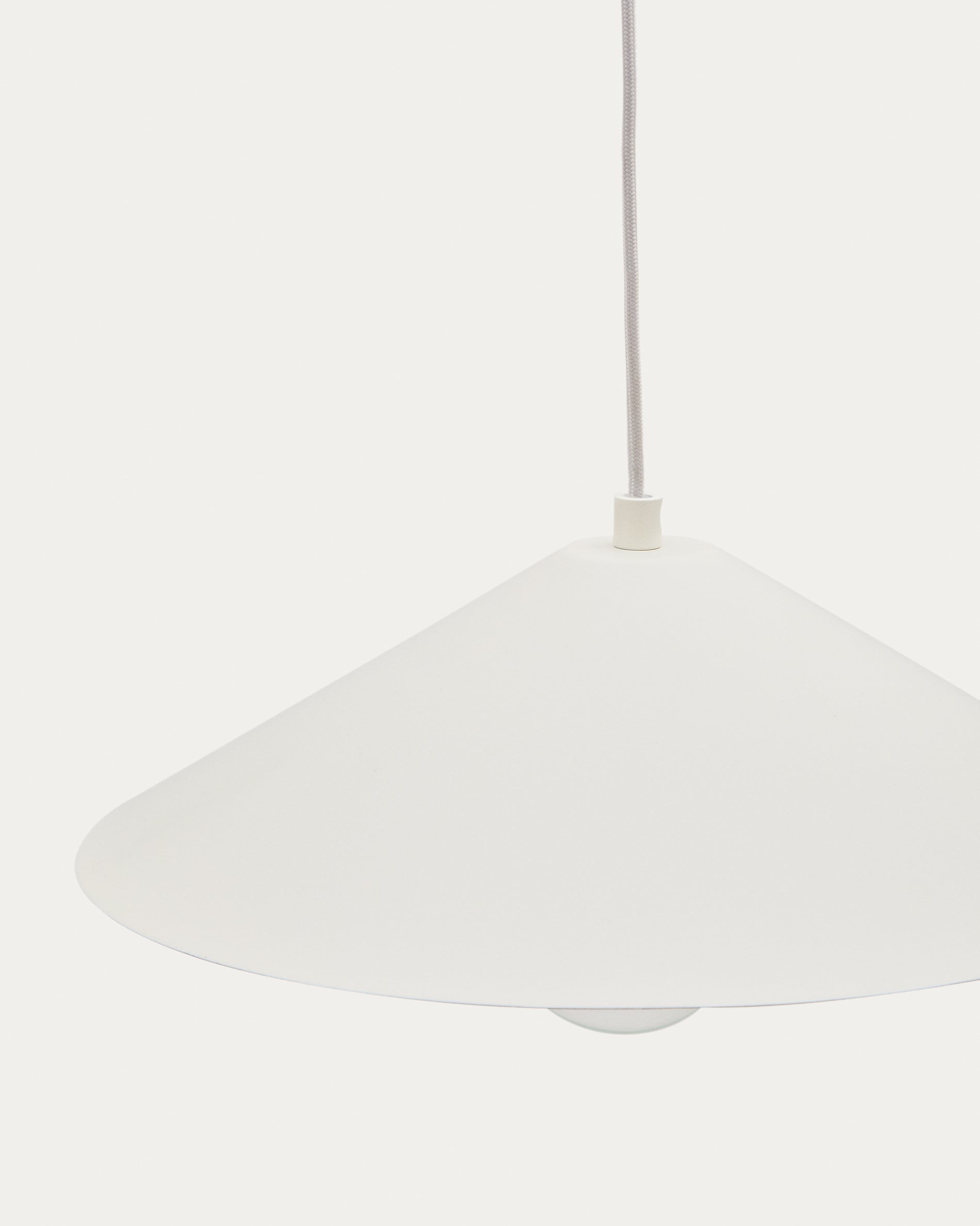 Kally wall lamp in a beige painted finish - Detail