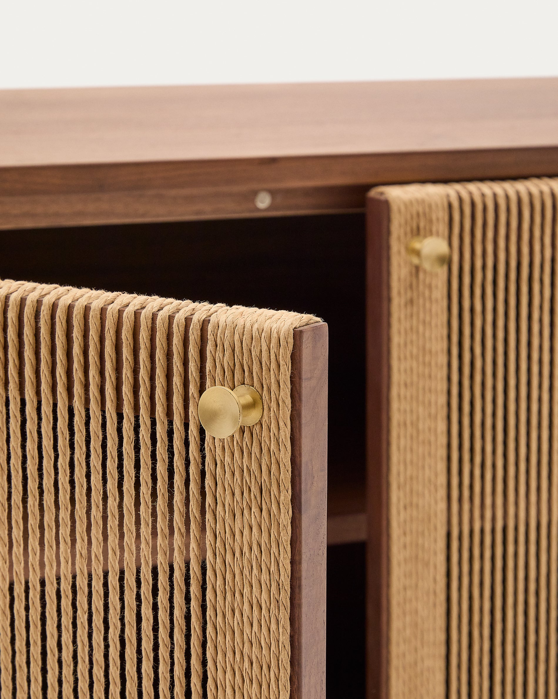 Elan sideboard 2 doors and 2 drawers veneer and solid walnut and cord 180x73cm FSC Mix Credit - Detail