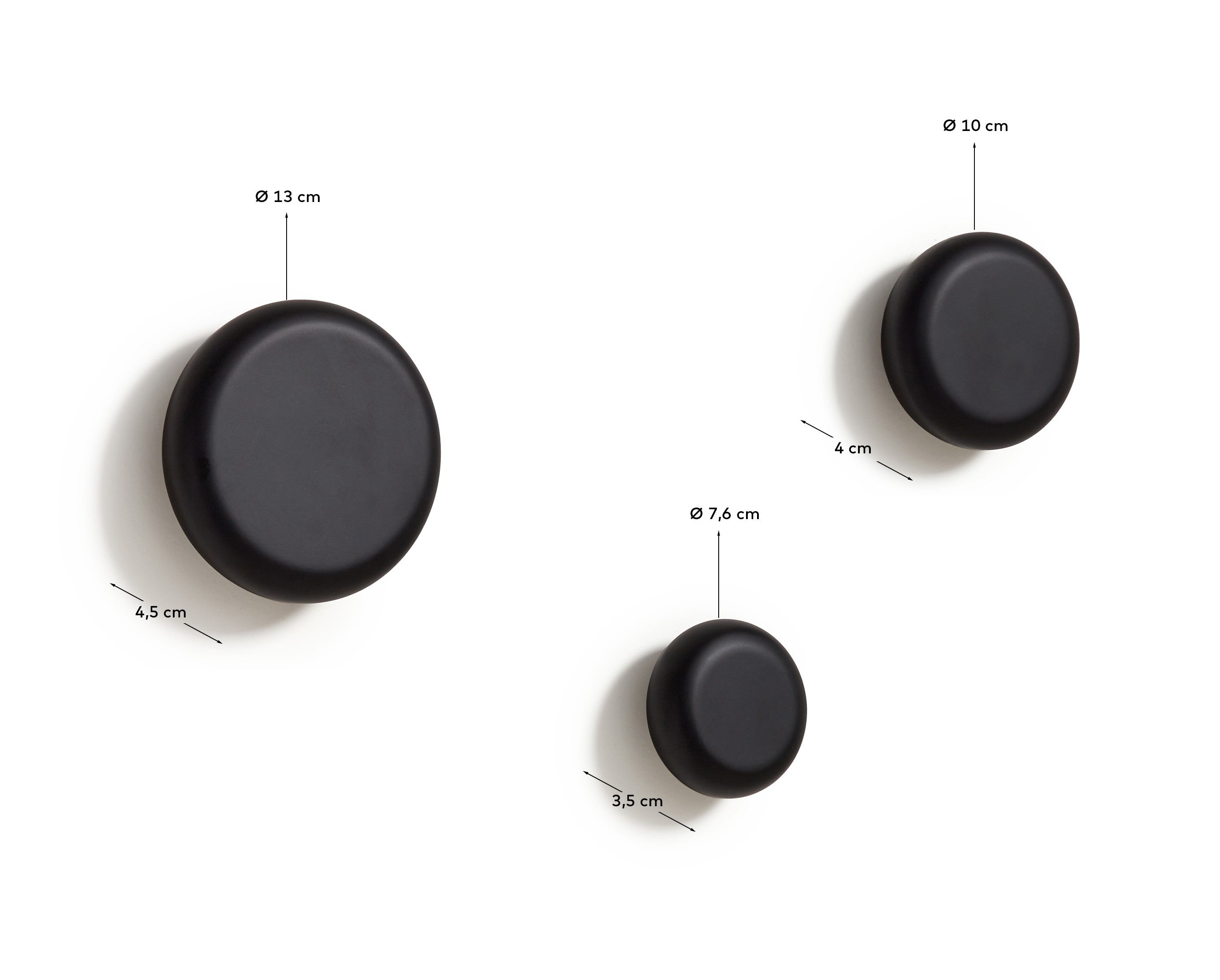 Nadue set of 3 solid beech wood wall hooks with a black finish - Measurements