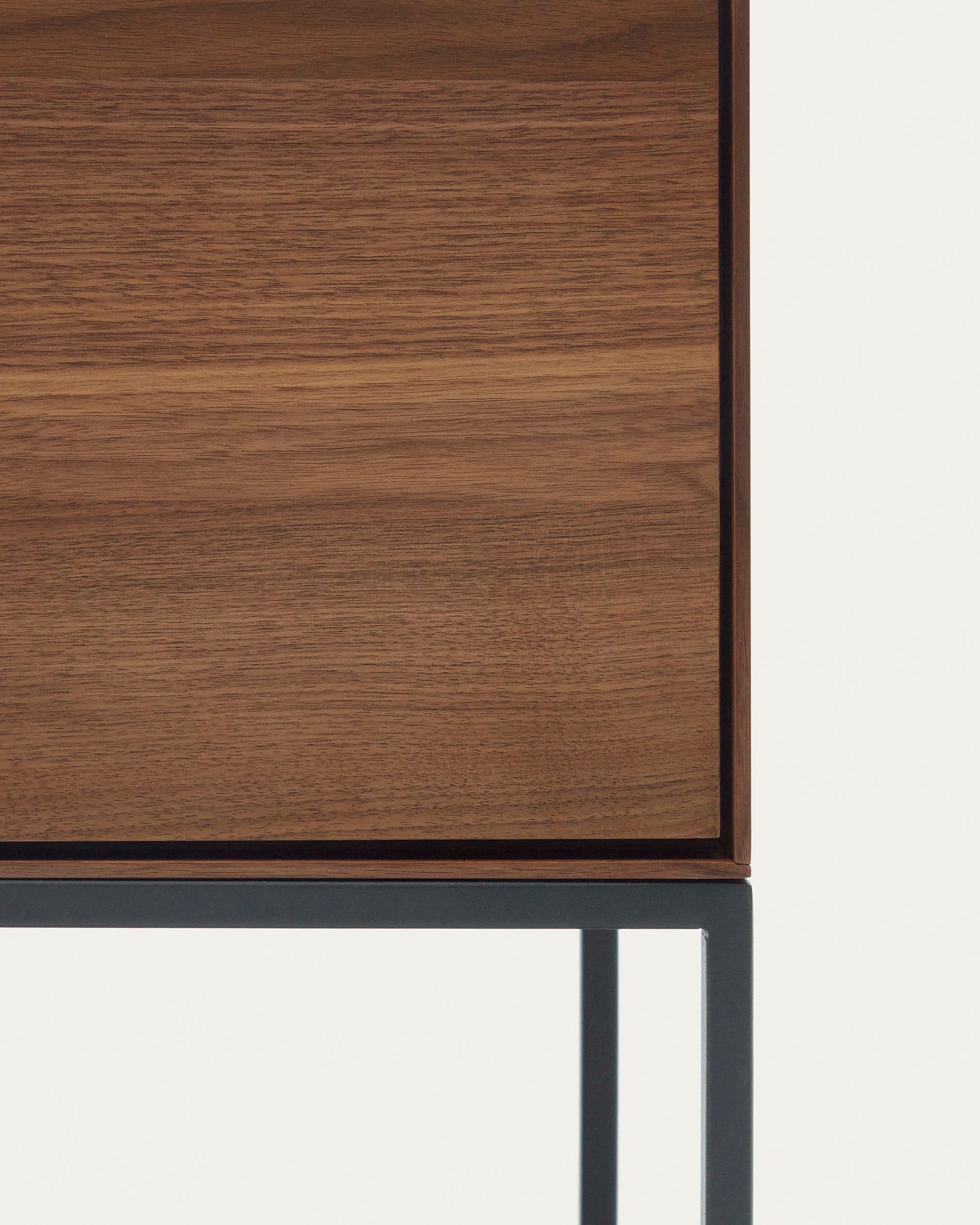 Vedrana 4 door tall sideboard in walnut veneer with steel legs, 97.5 x 160 cm - Detail