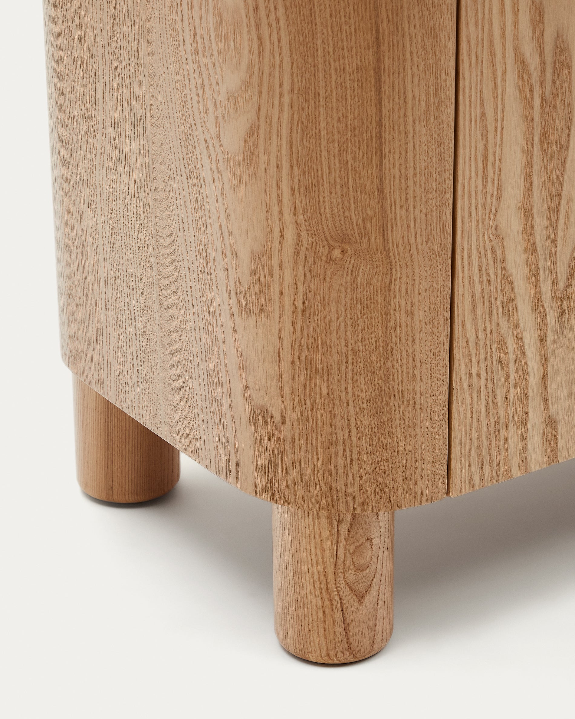 Salaya sideboard in ash plywood FSC Mix Credit, 200 cm x 79 cm - Detail