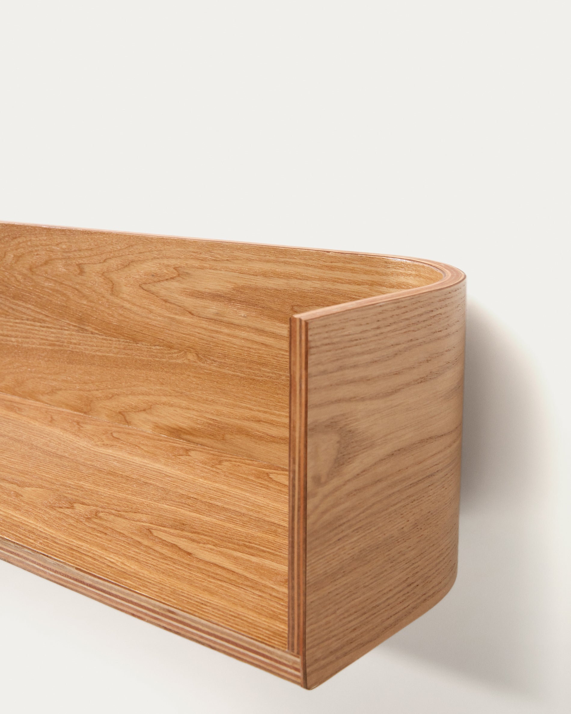 Octavia shelf made of ash plywood FSC Mix Credit 90 x 20 cm - Detail