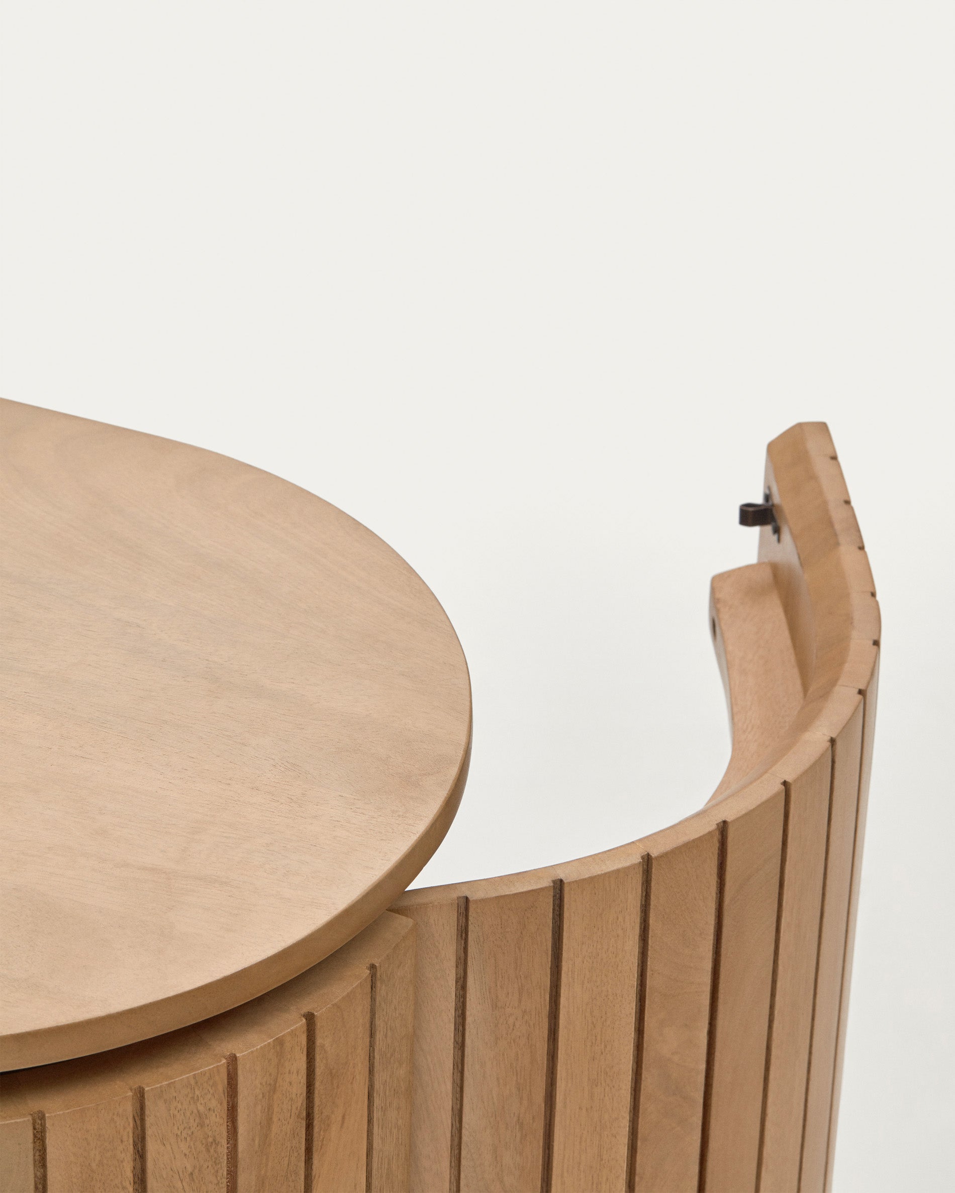 Licia TV stand with 4 doors, solid mango wood with natural finish and metal, 200 x 55 cm - Detail