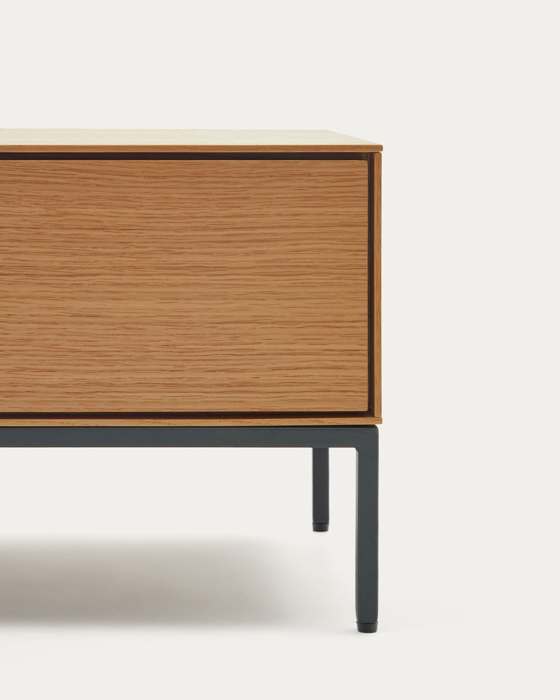 Vedrana 3 drawer TV stand in oak veneer with black steel legs, 195 x 35 cm - Detail