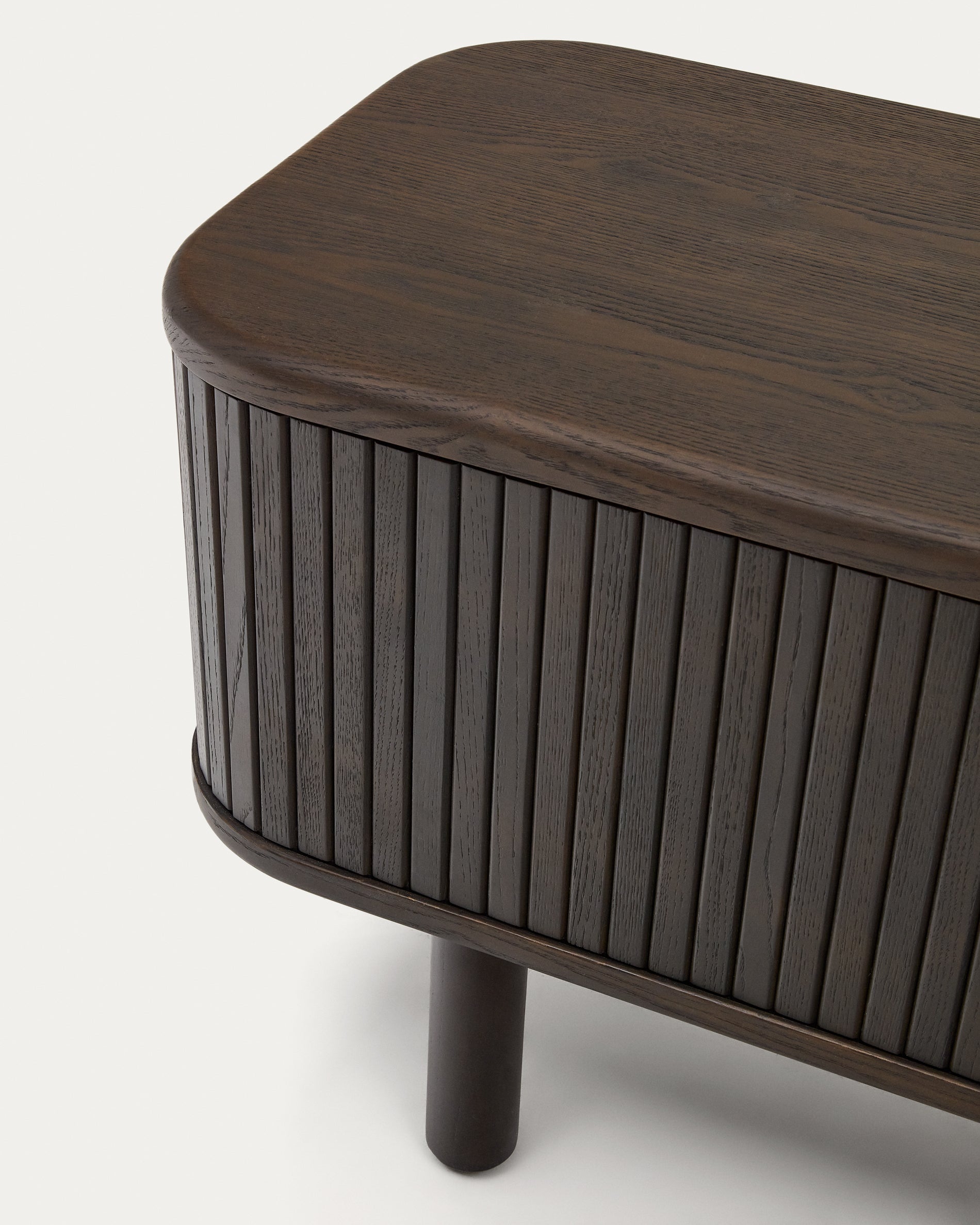 Mailen 2 door TV stand in ash veneer with a dark finish 200 x 50 cm - Detail