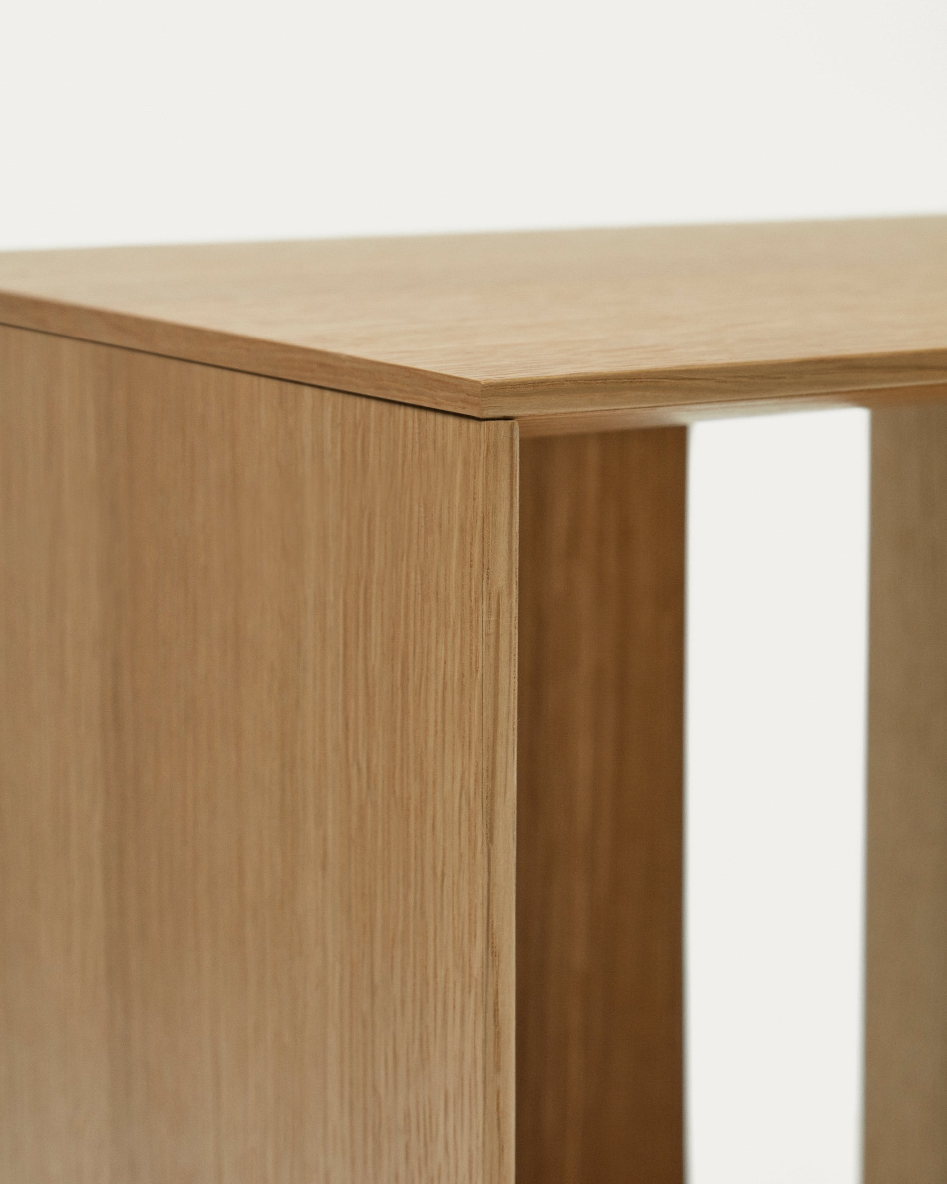 Litto set of 6 modular shelving units in oak wood veneer, 101 x 152 cm - Detail