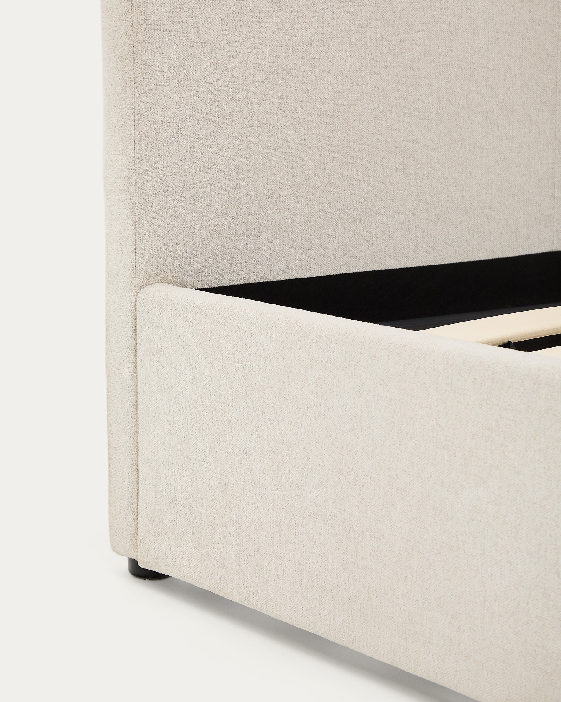 Nahiri beige chenille bed with storage base for 180 x 200cm mattress - Detail