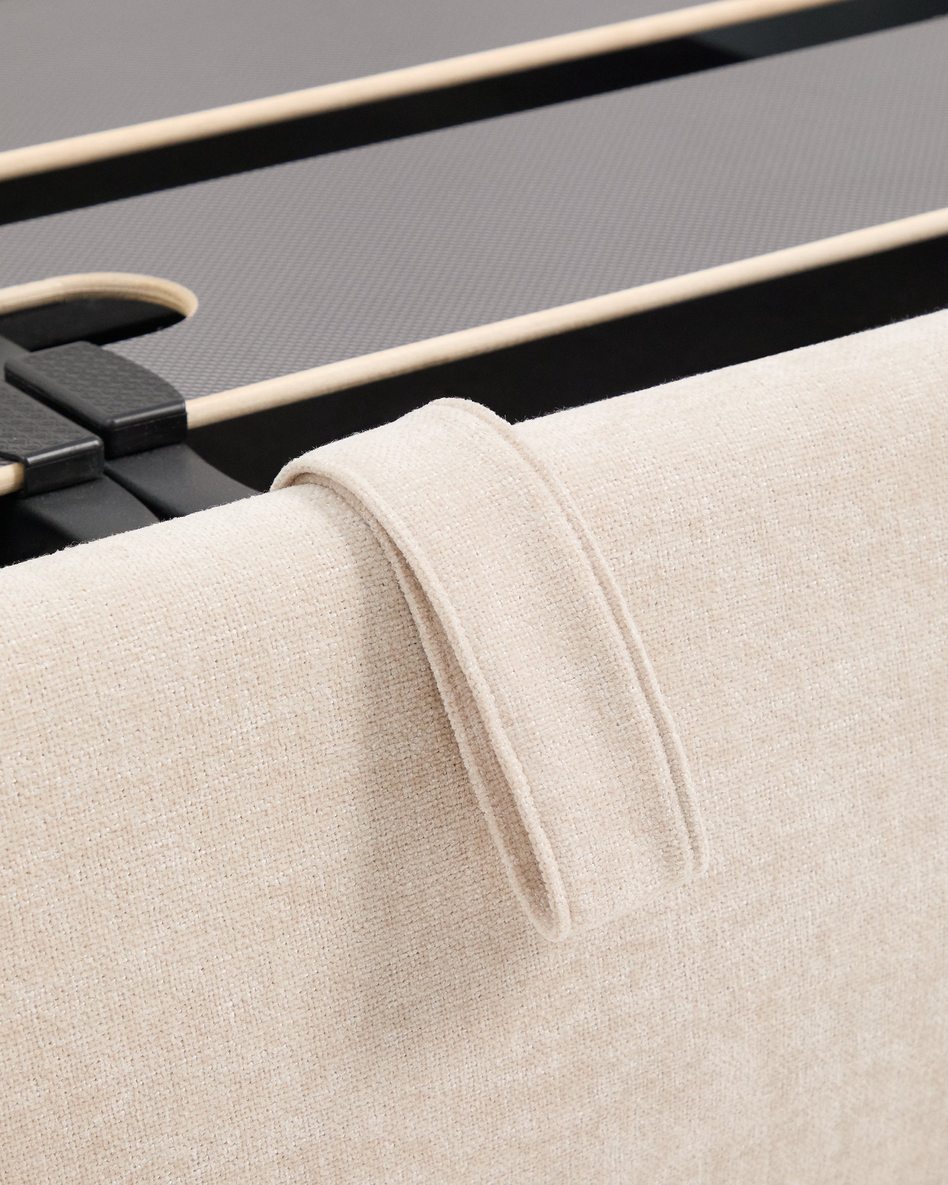 Dafra beige chenille bed with storage base and removable covers for mattress 180 x 200cm - Detail
