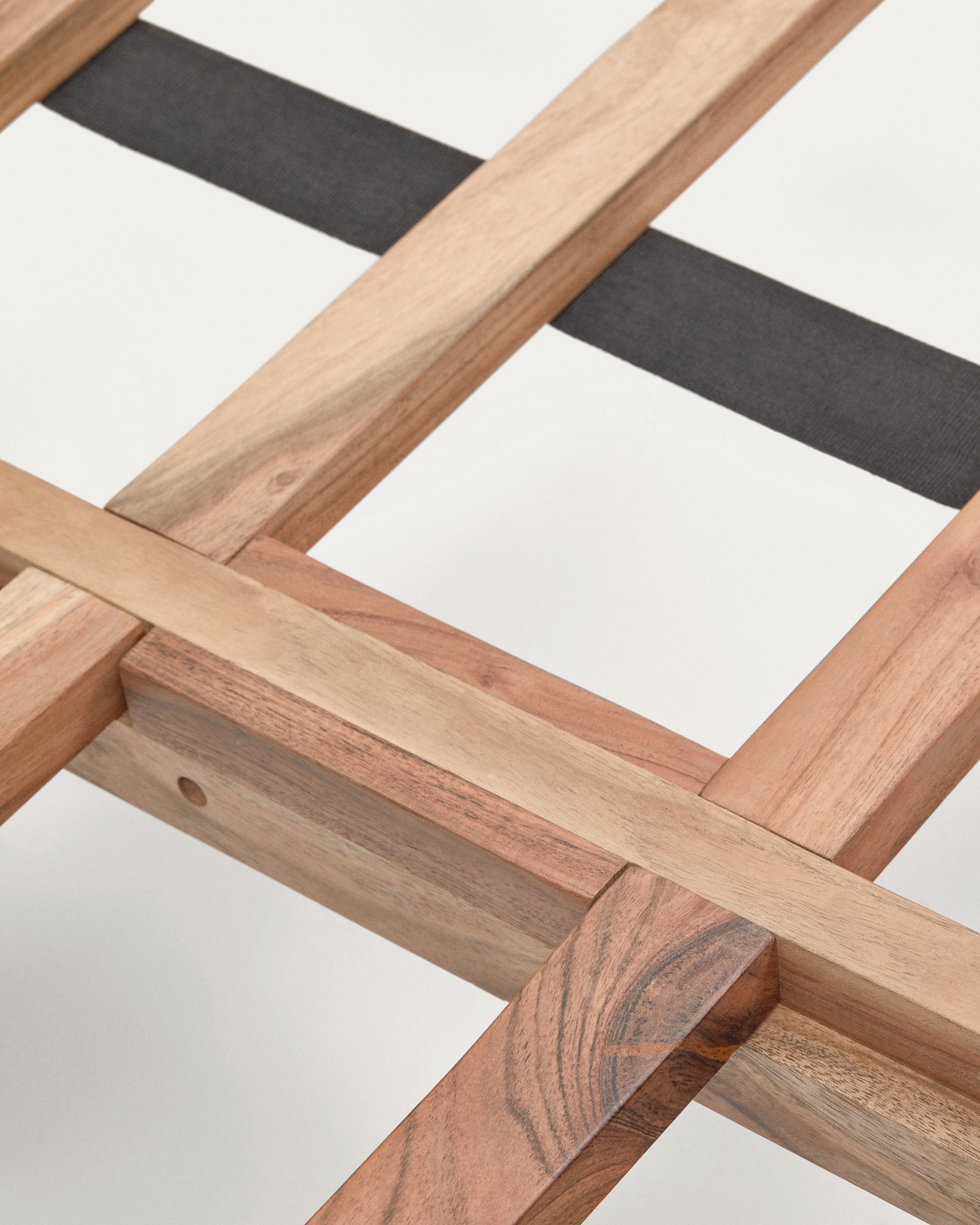 Licia bed made from solid mango wood and black painted metal, for a 160 x 200 cm mattress - Detail