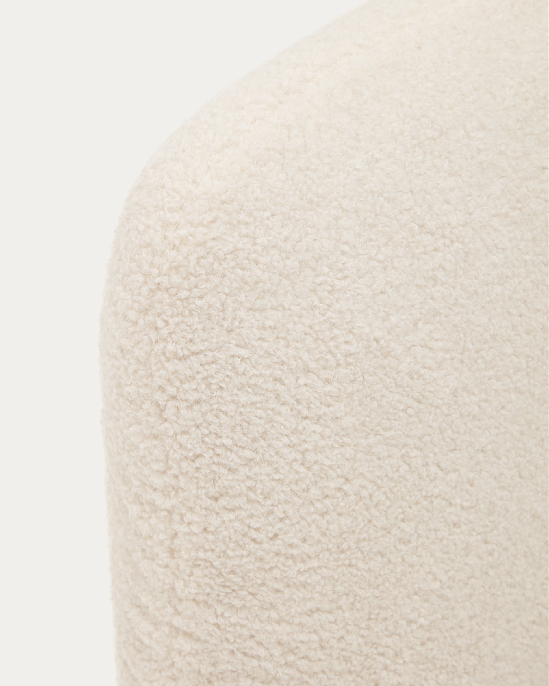 Martina bed with ecru bouclé removable cover for 160 x 200 cm mattress FSC Mix Credit - Detail