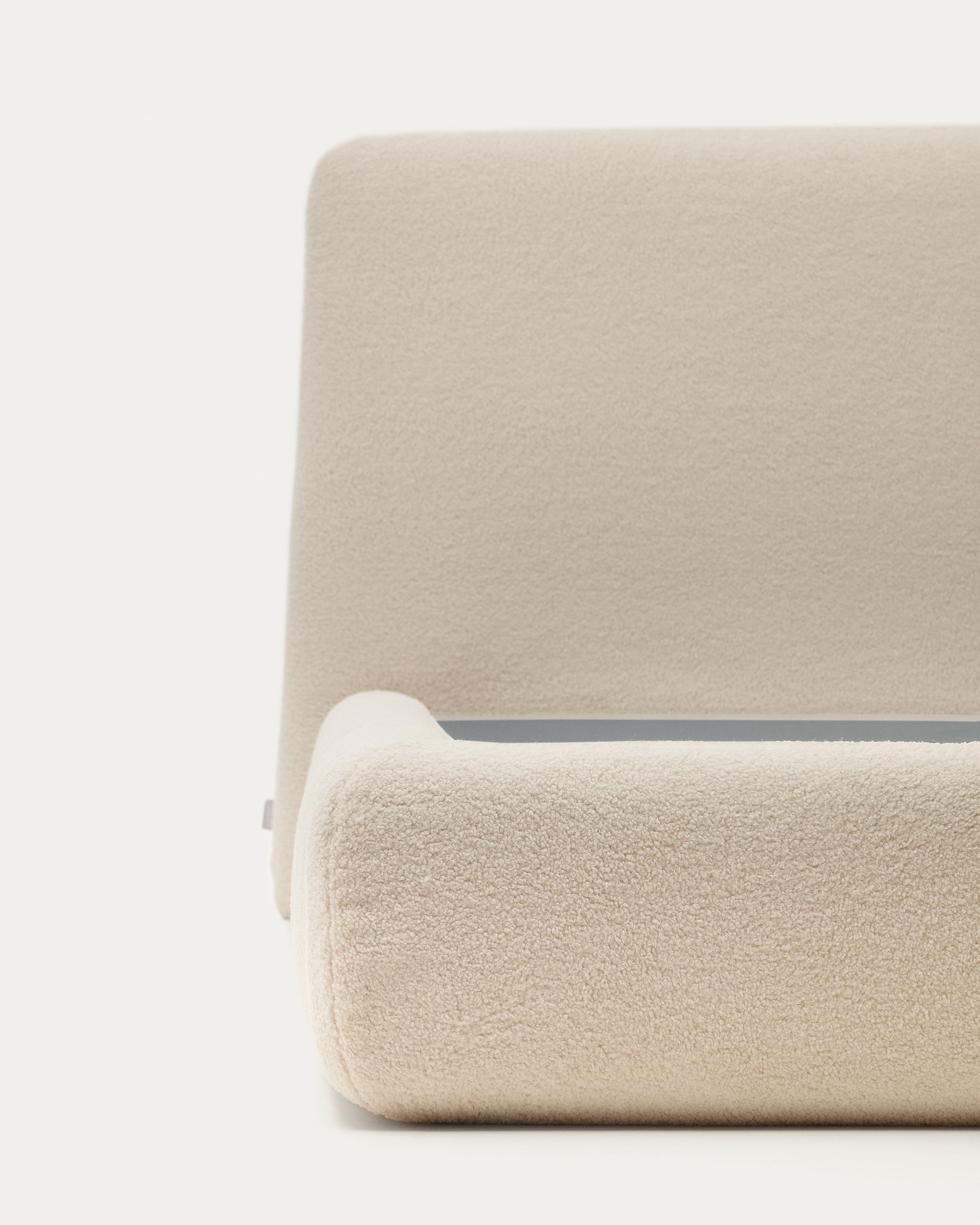 Martina bed cover in ecru bouclé for a 160 x 200 cm mattress - Detail
