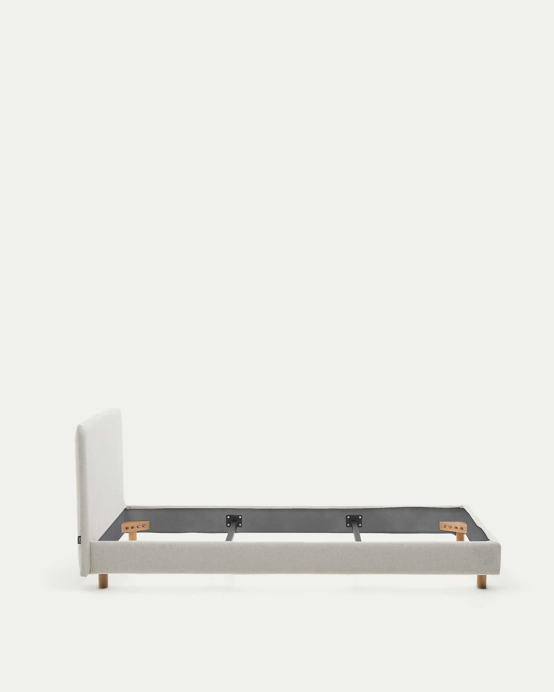 Pearl chenille Valma bed with removable cover and solid beech wood legs for a 90 x 200 cm mattress - Product View