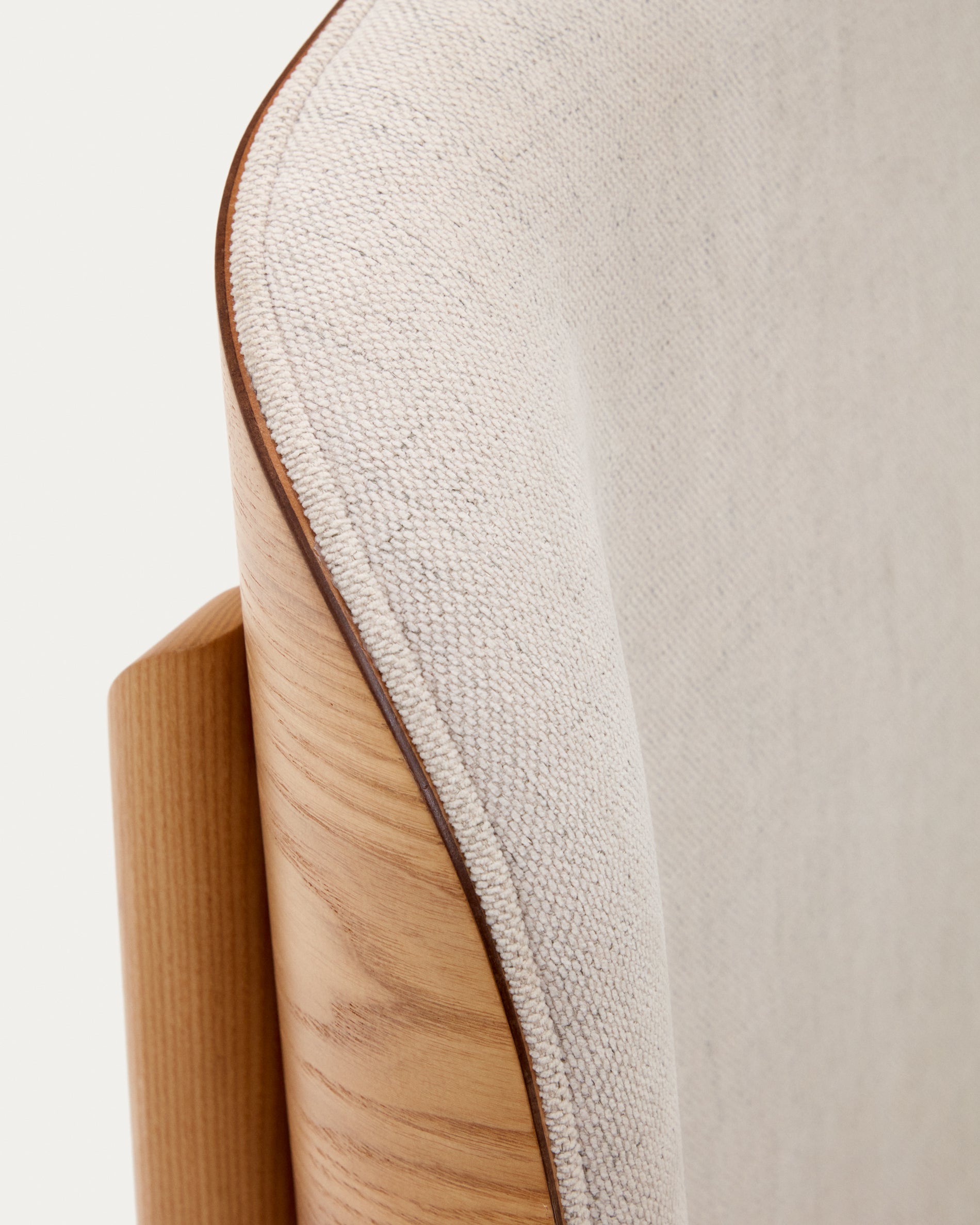 Octavia bed in ash plywood and white upholstered headboard FSC Mix Credit 160 x 200 cm - Detail