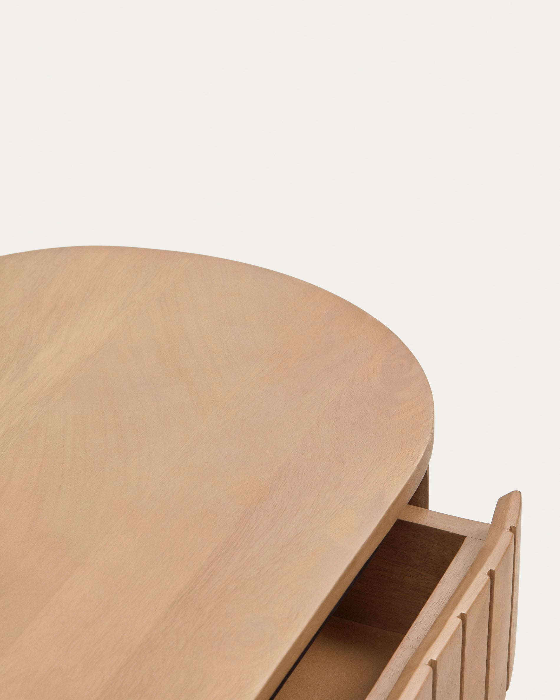 Licia mango wood bedside table with 1 drawer, with a natural finish and metal, 55 x 65 cm - Detail