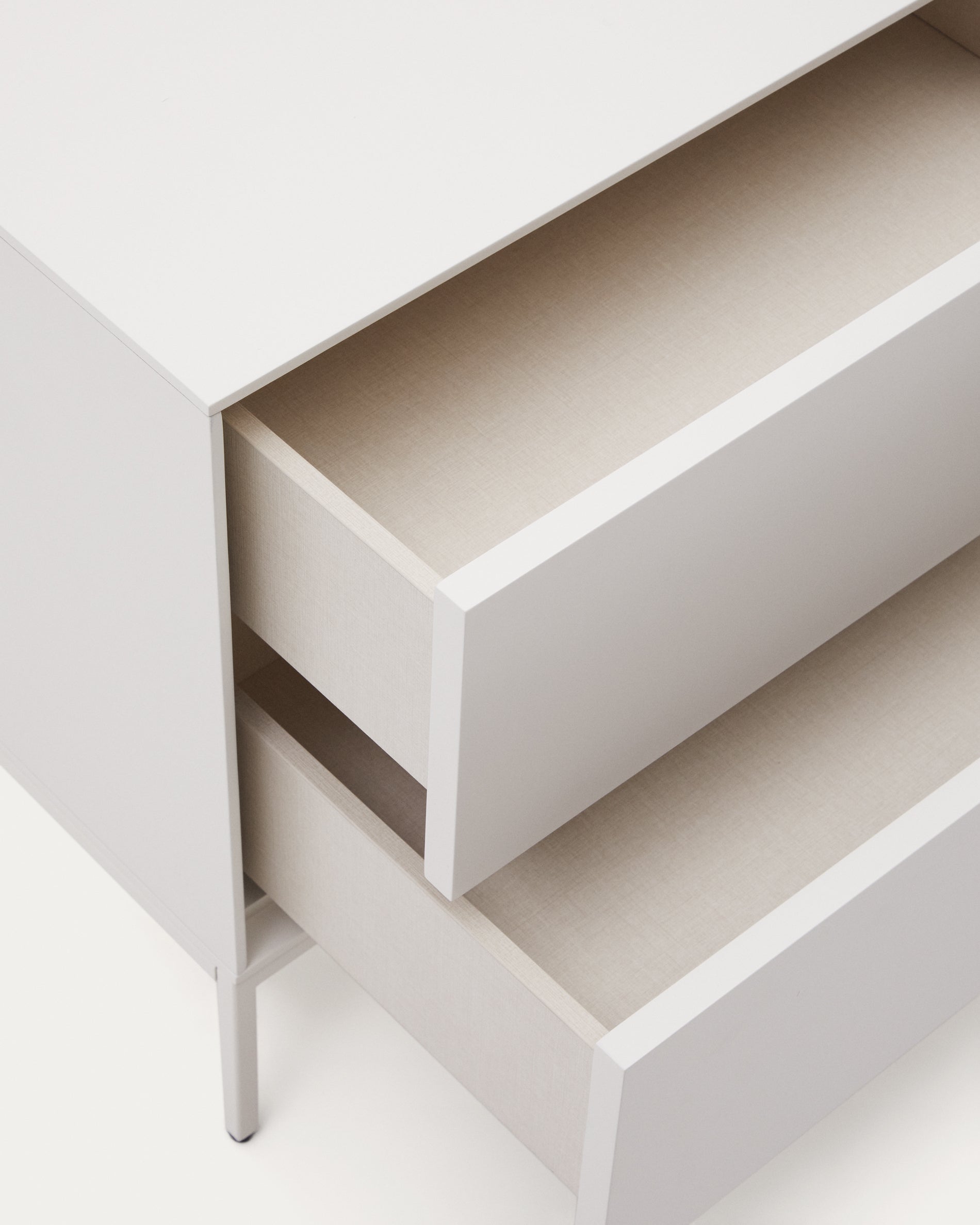 Vedrana two-drawer bedside table white lacquered MDF 60 x 55 cm - Detail