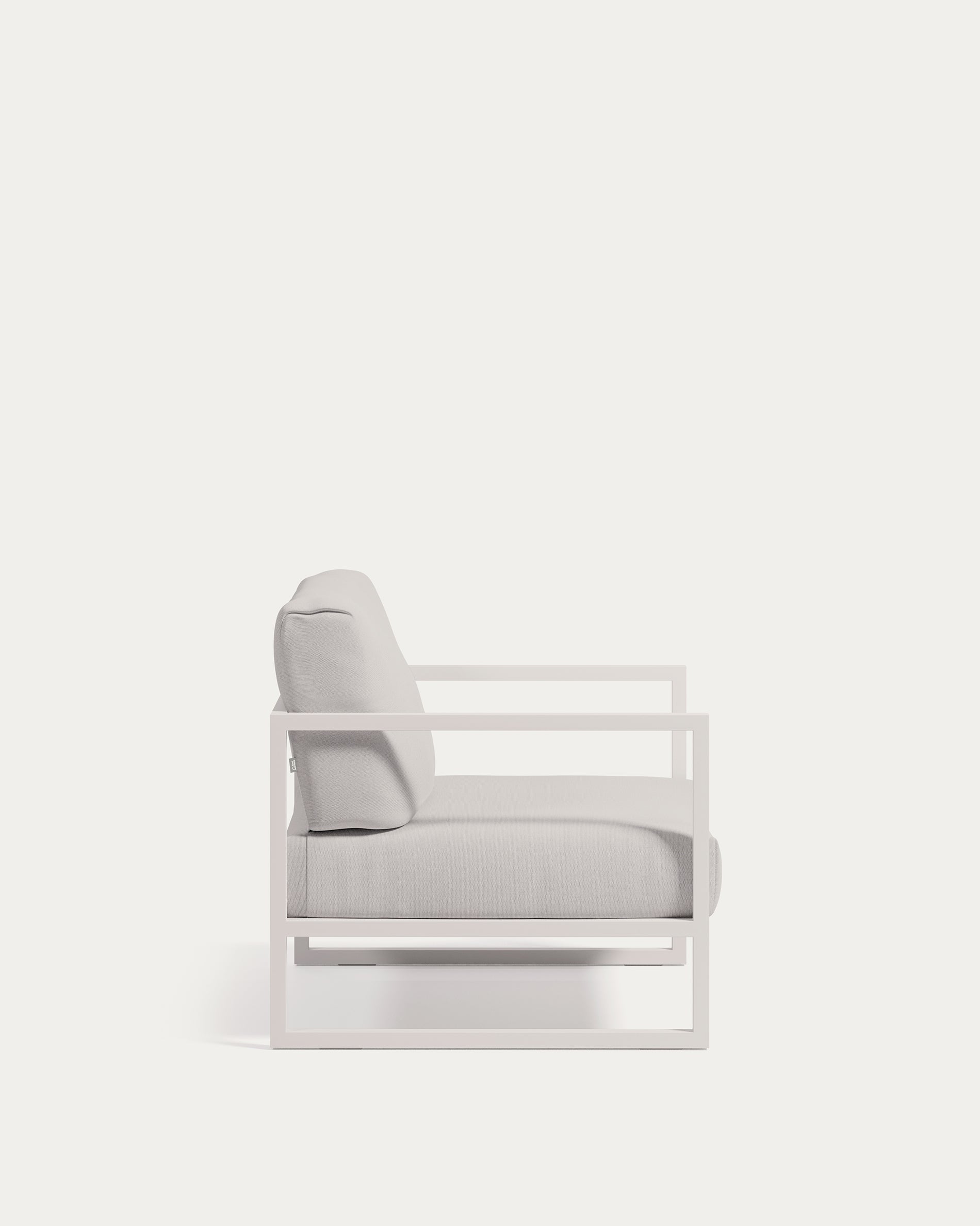 Comova 100% outdoor armchair in white and white aluminium - Product View
