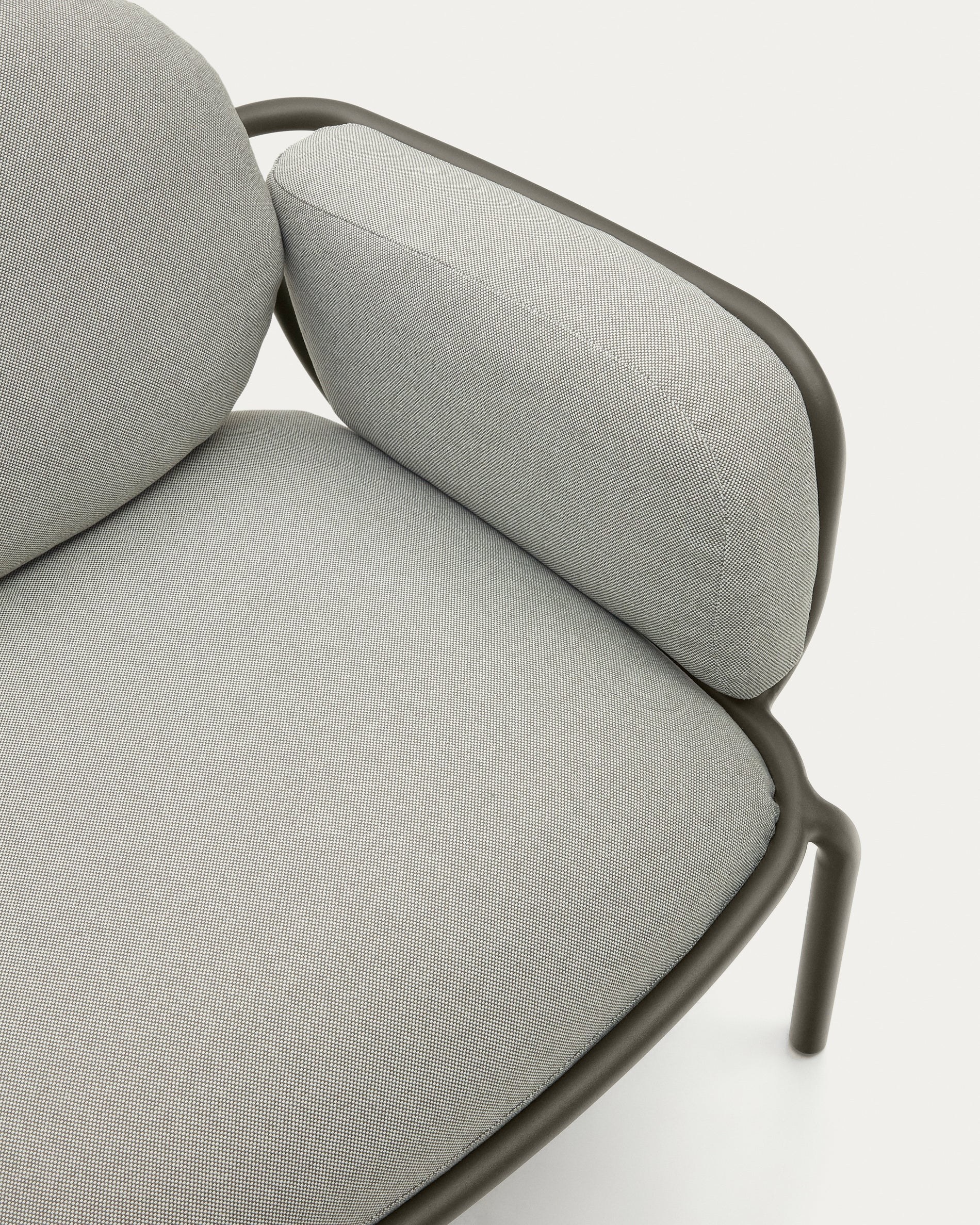 Joncols outdoor armchair with grey upholstery and aluminium with green painted finish - Detail