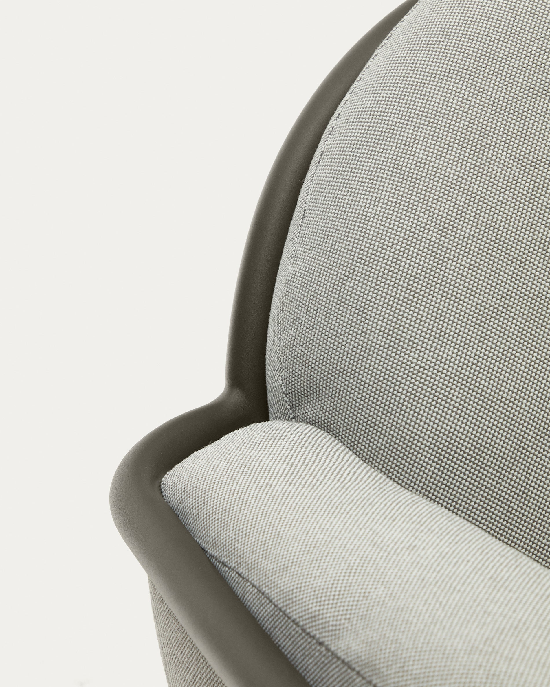 Joncols outdoor 2-seater sofa with grey upholstery and aluminium with green painted finish 164cm - Detail