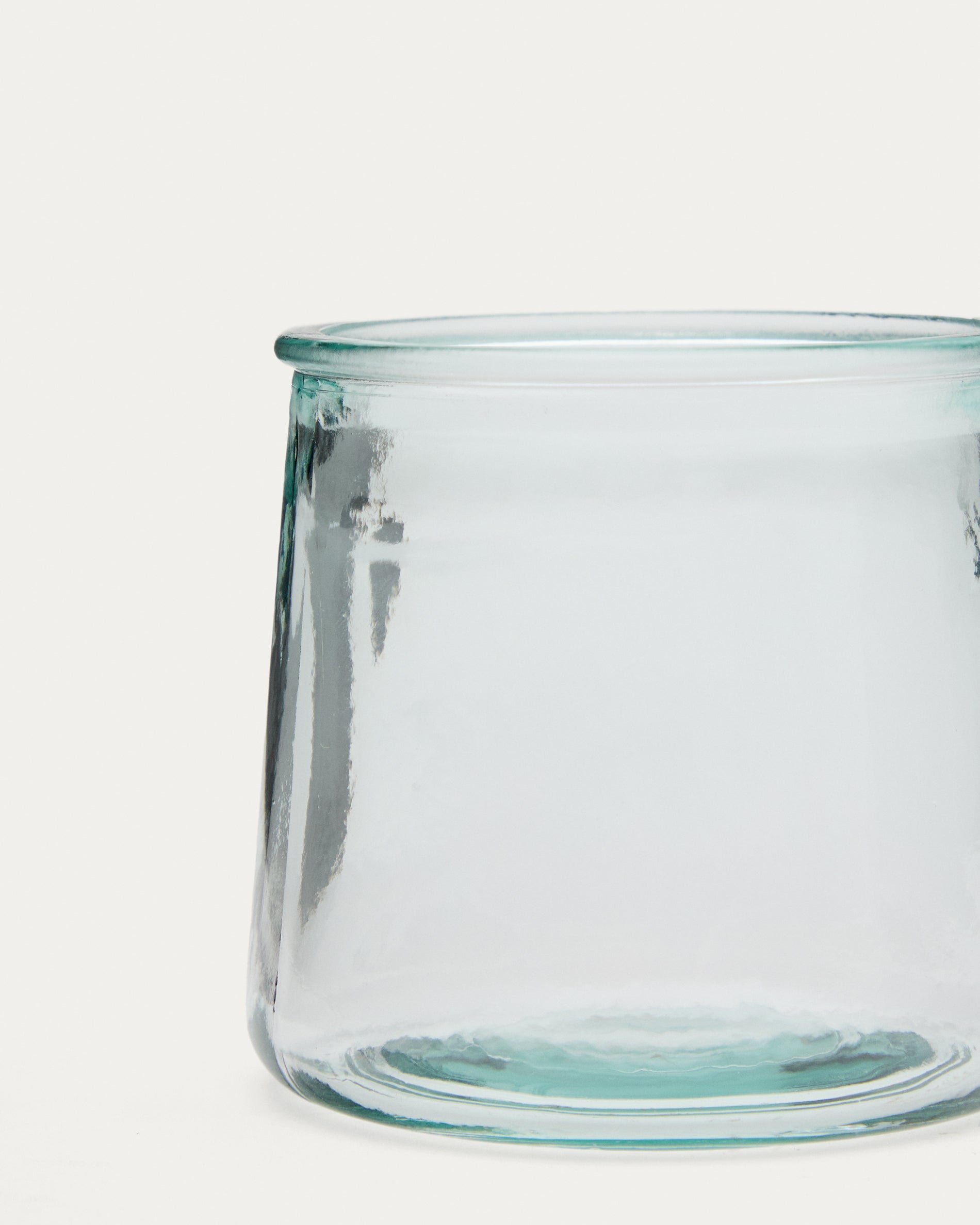Izai transparent recycled glass - Detail
