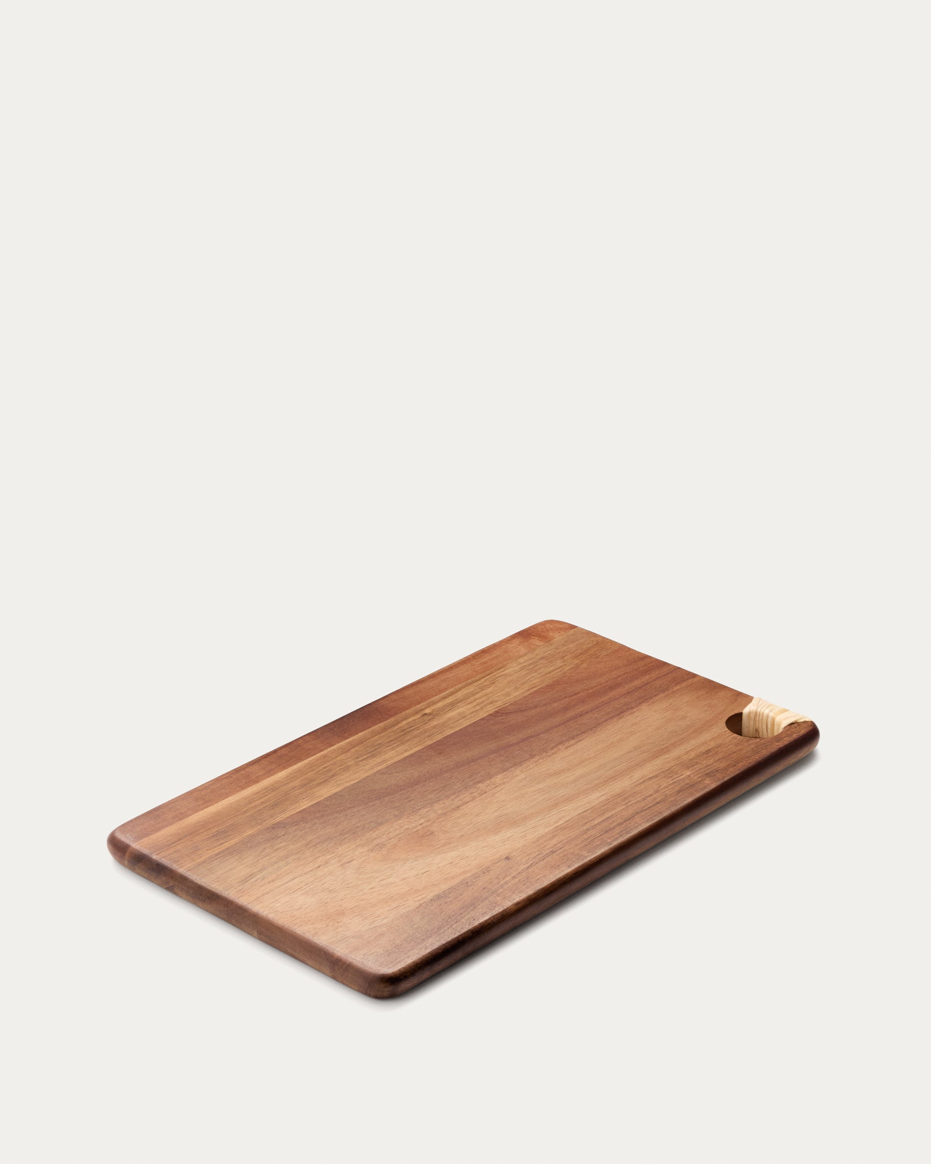 Sardis serving board in FSC 100% acacia wood and rattan 35 x 20 cm - Product View